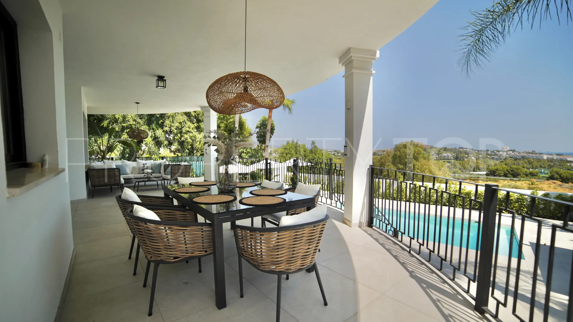 Comprar villa en La Quinta