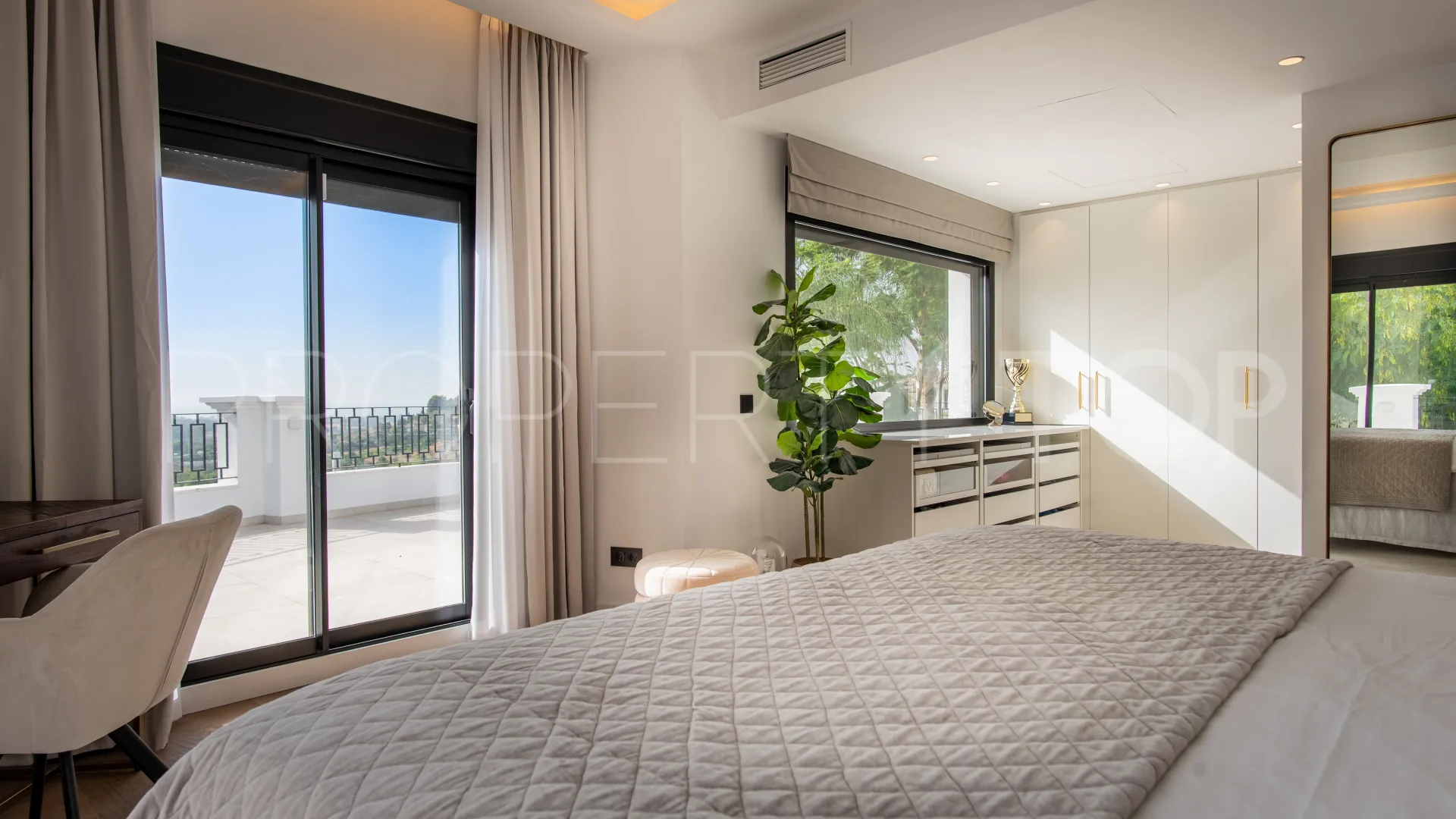 Comprar villa en La Quinta