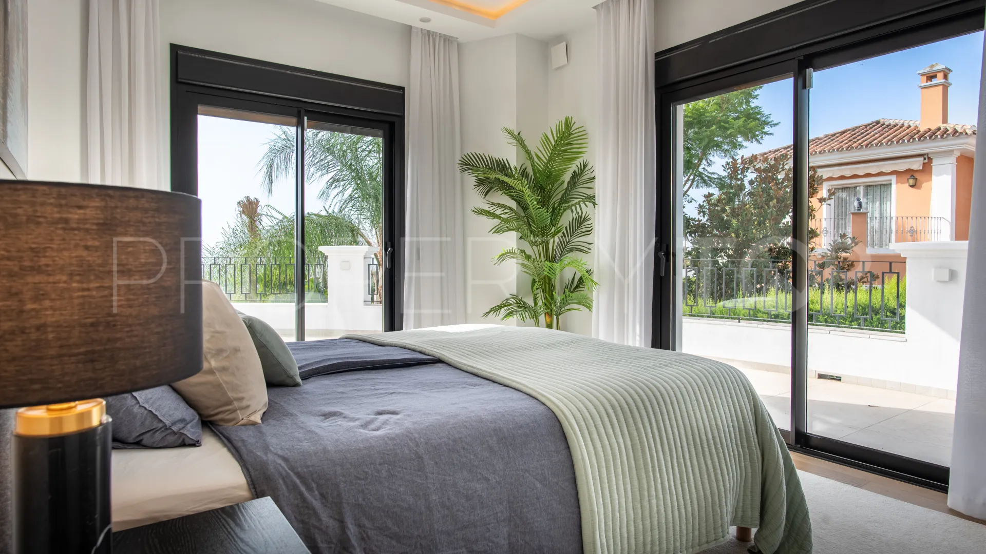Comprar villa en La Quinta