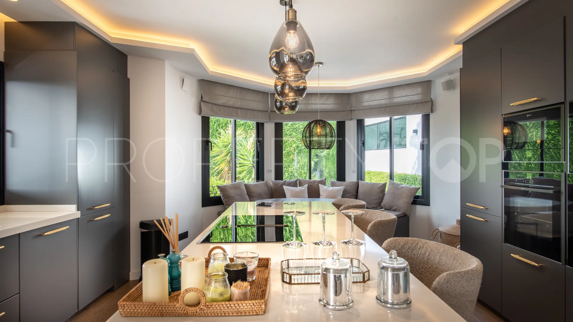 Comprar villa en La Quinta