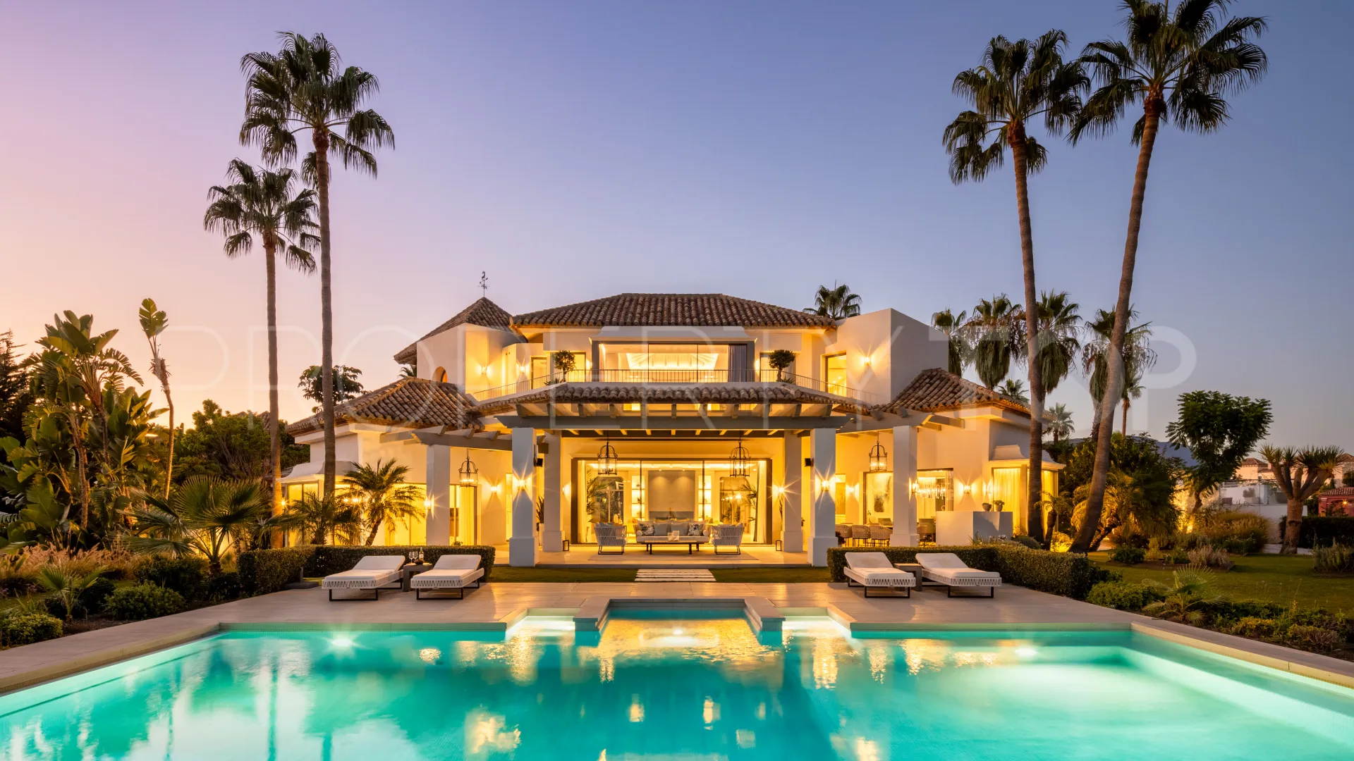 Villa with 7 bedrooms for sale in Monte Halcones
