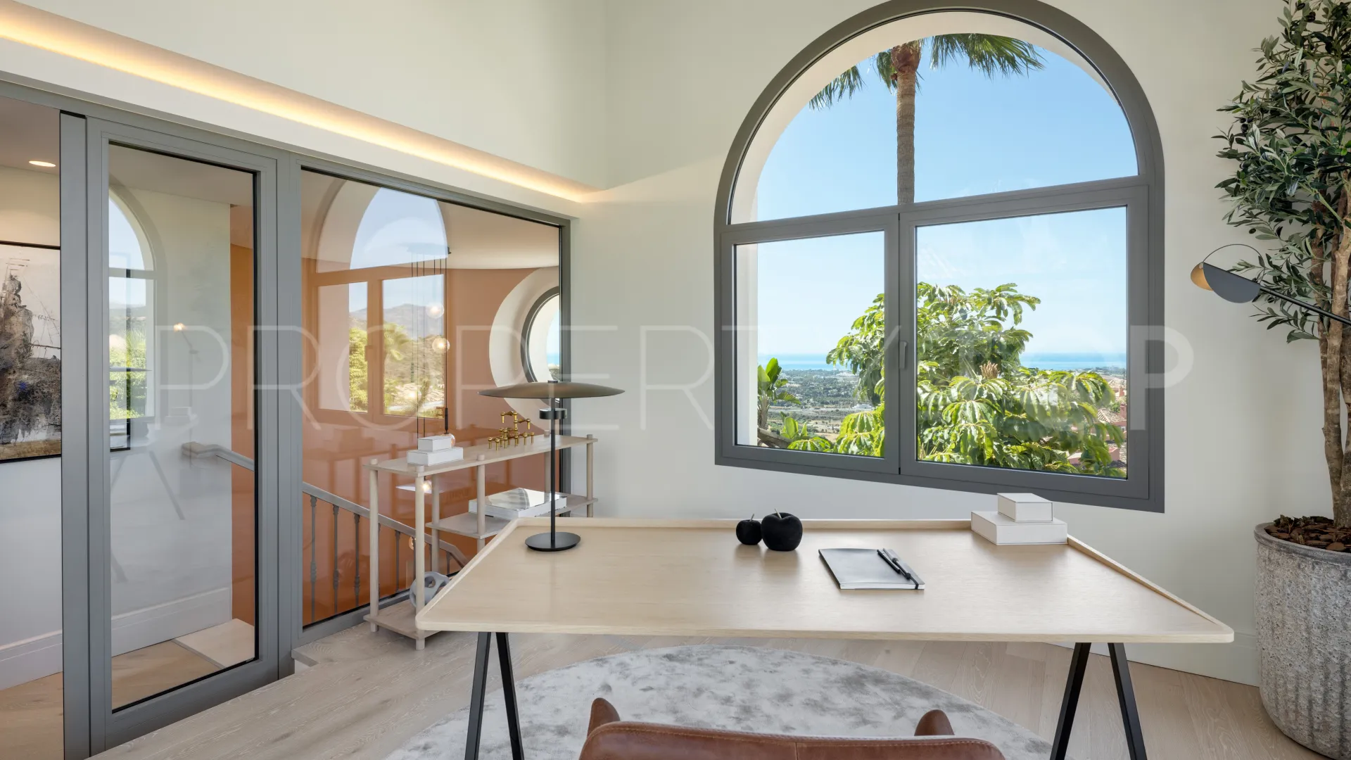 Villa with 7 bedrooms for sale in Monte Halcones