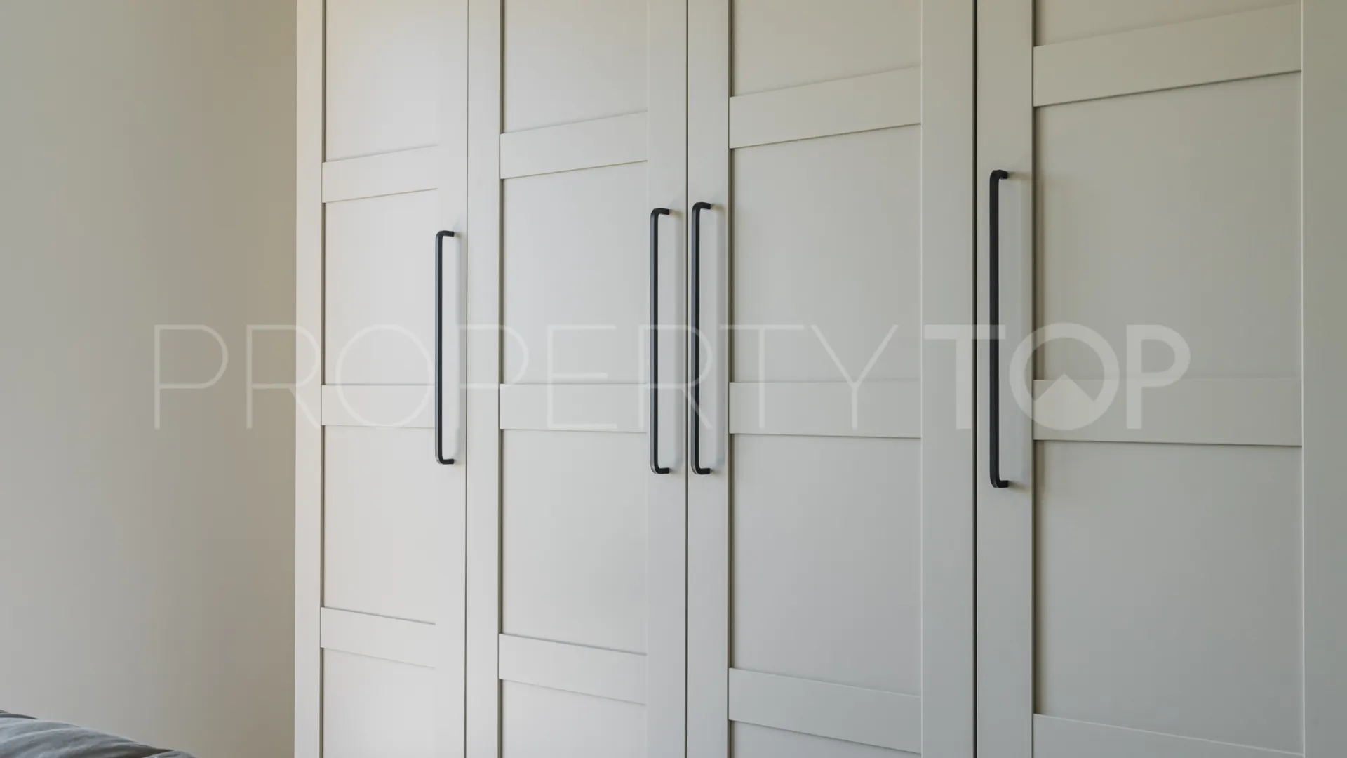 Apartamento en venta de 3 dormitorios en Los Almendros