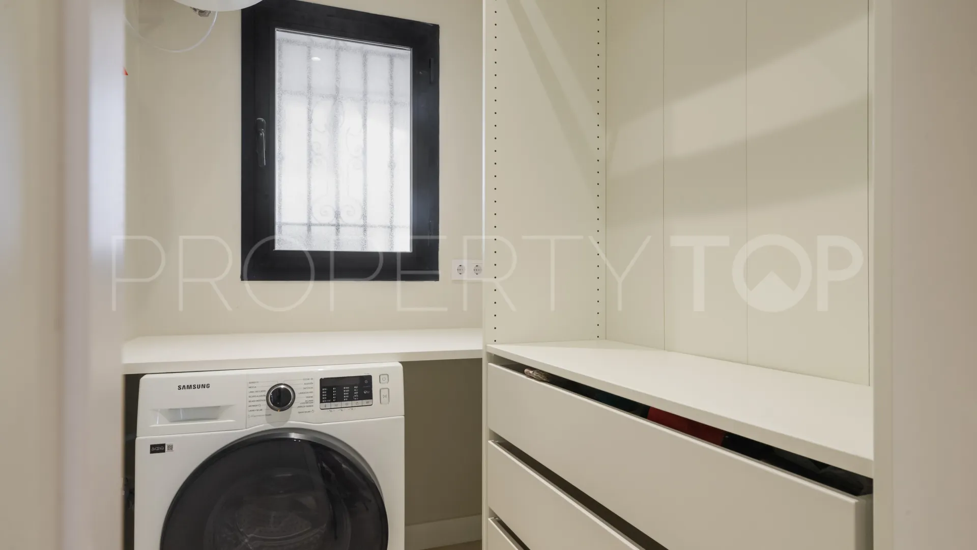 Apartamento en venta de 3 dormitorios en Los Almendros