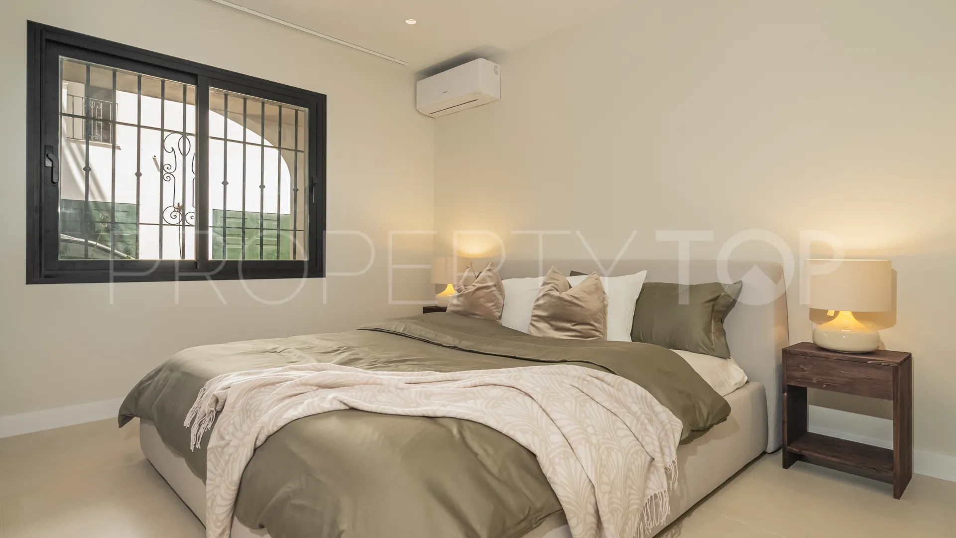 Apartamento en venta de 3 dormitorios en Los Almendros