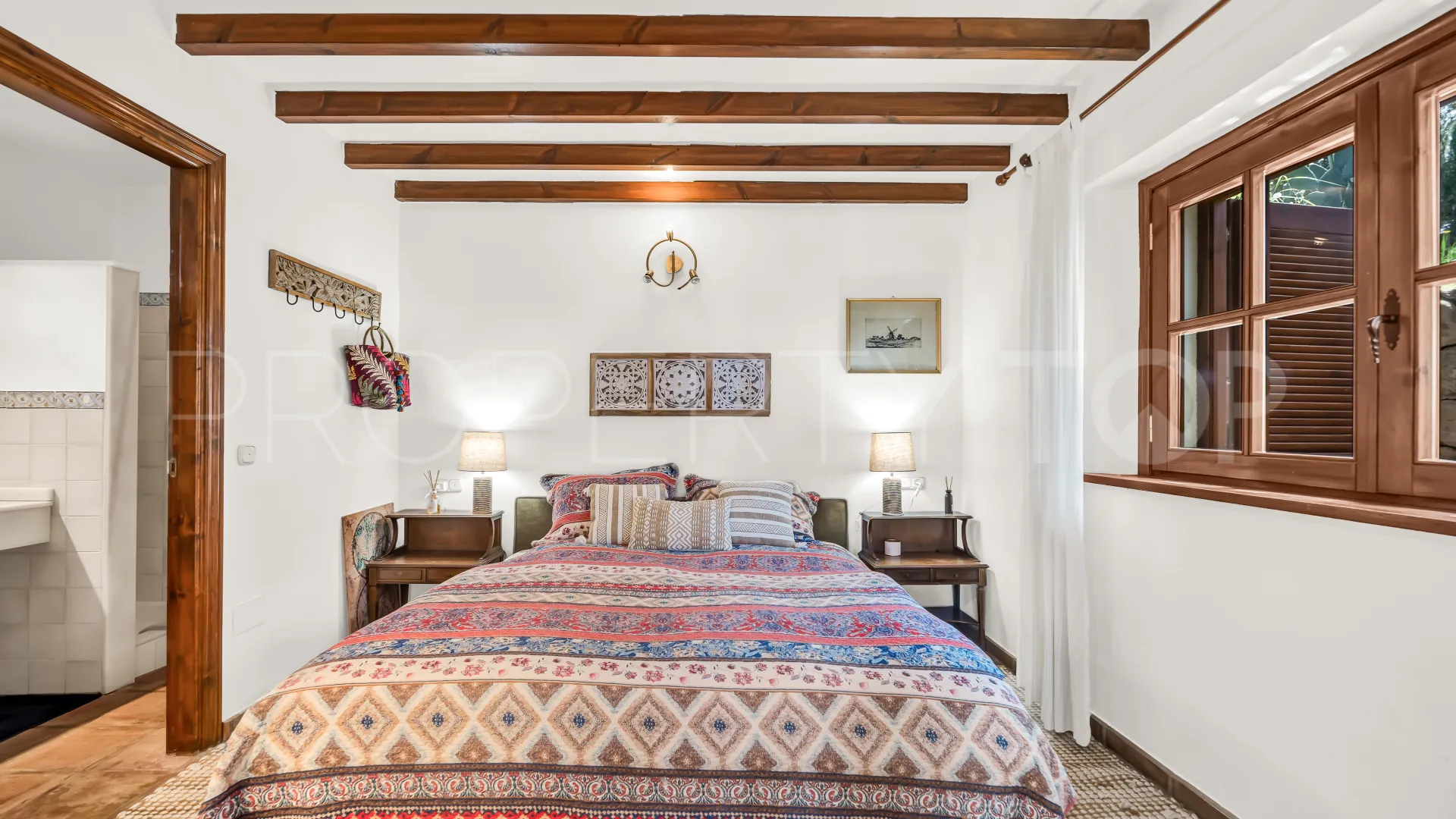 Comprar villa en Elviria