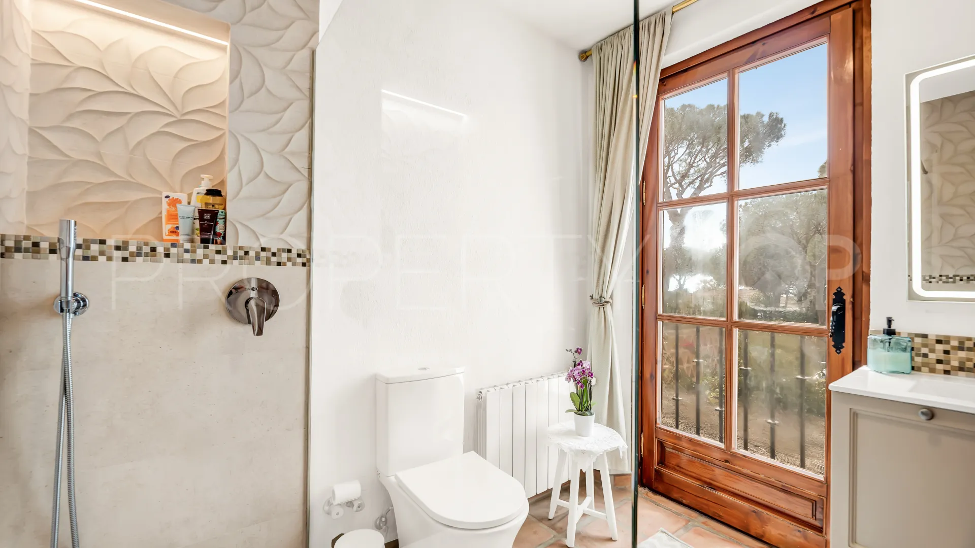 Comprar villa en Elviria
