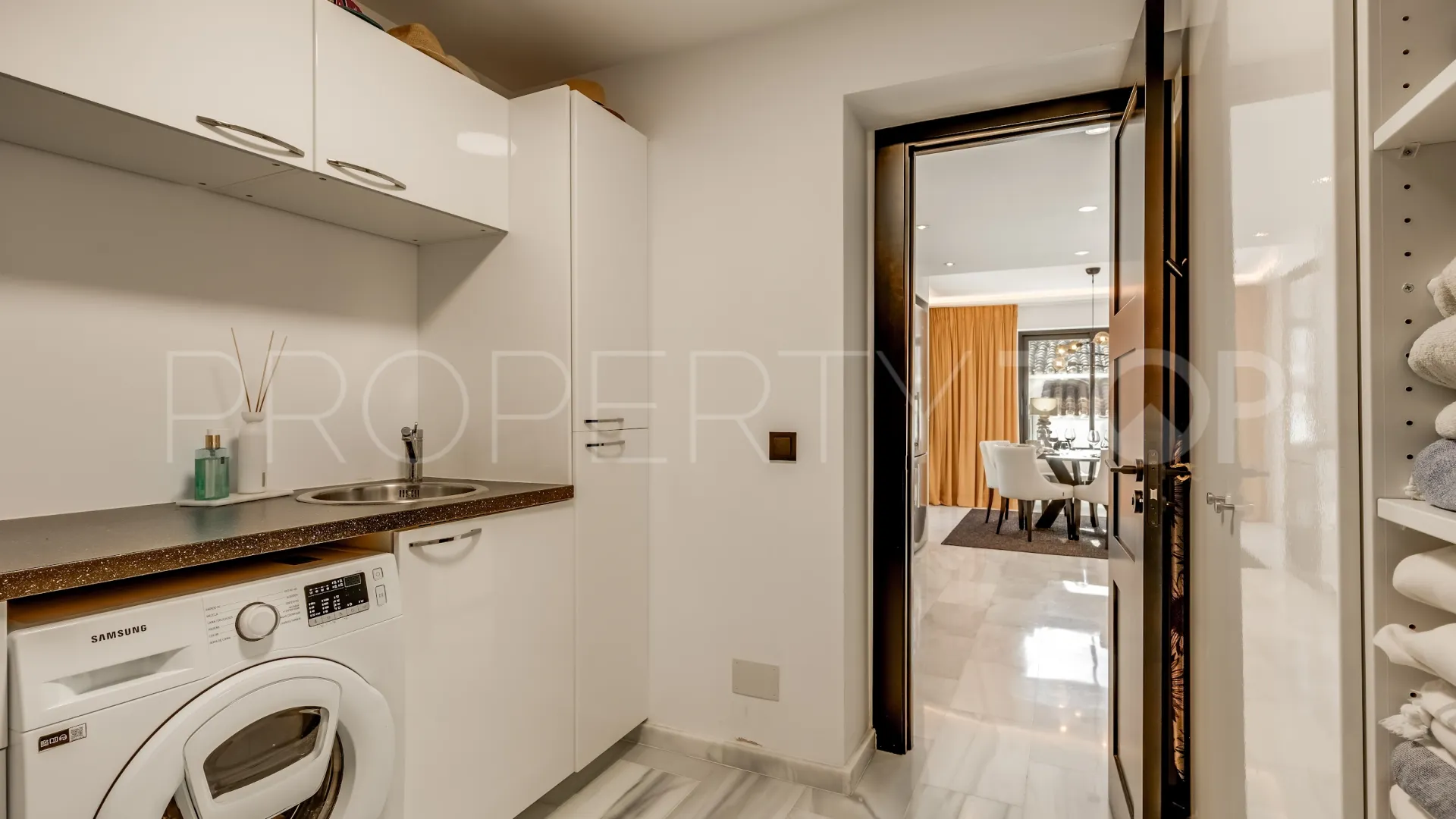 Nueva Andalucia, villa a la venta