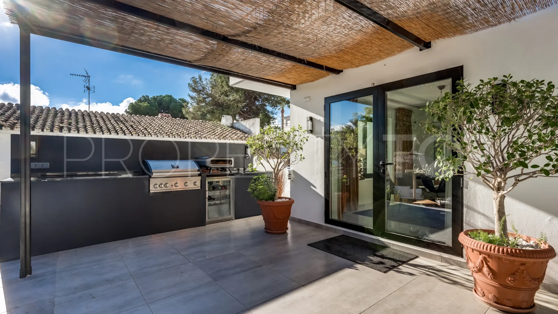 Nueva Andalucia, villa a la venta