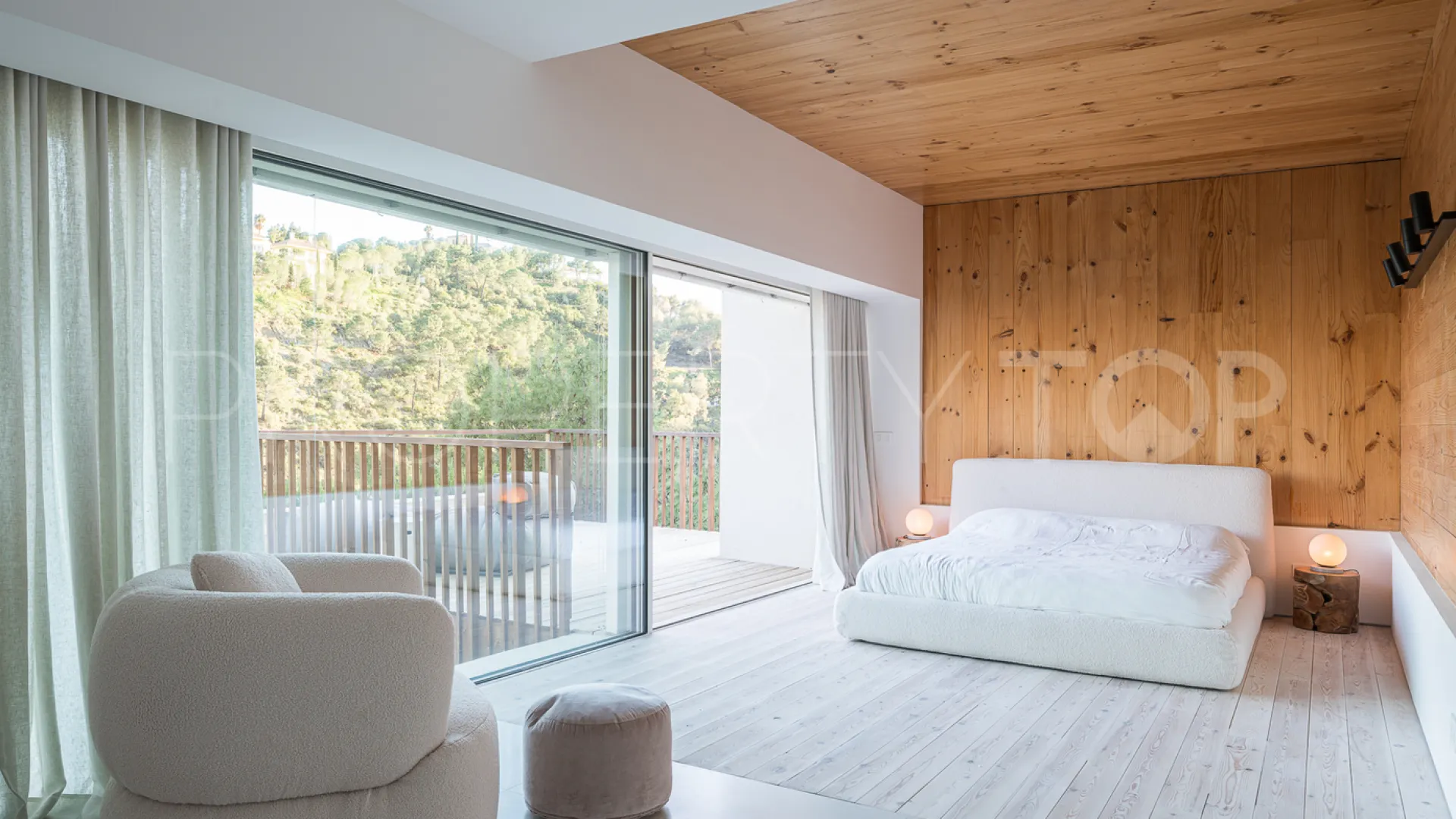 For sale villa with 5 bedrooms in El Madroñal