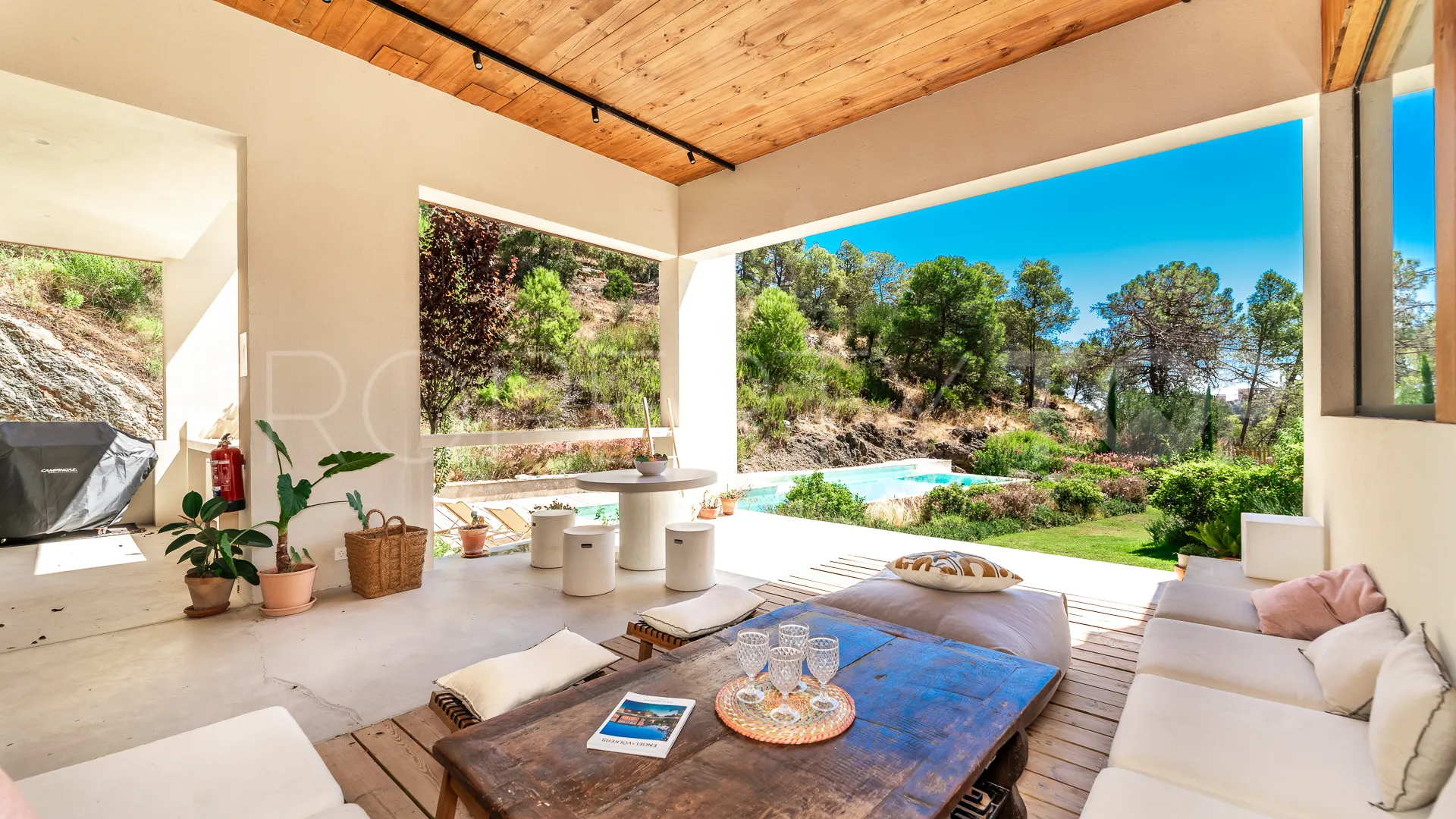 For sale villa with 5 bedrooms in El Madroñal