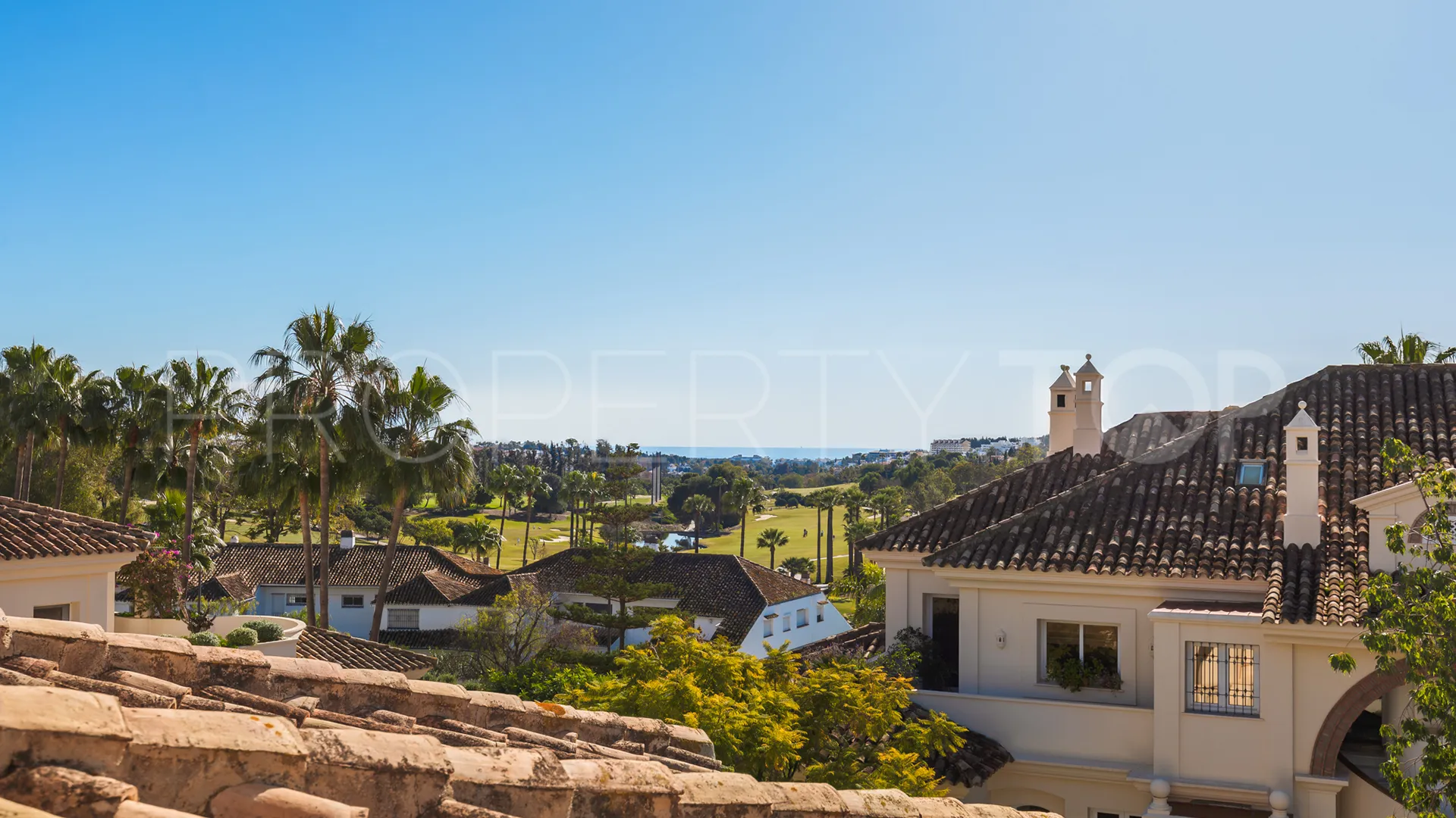 3 bedrooms duplex penthouse in Las Alamandas for sale