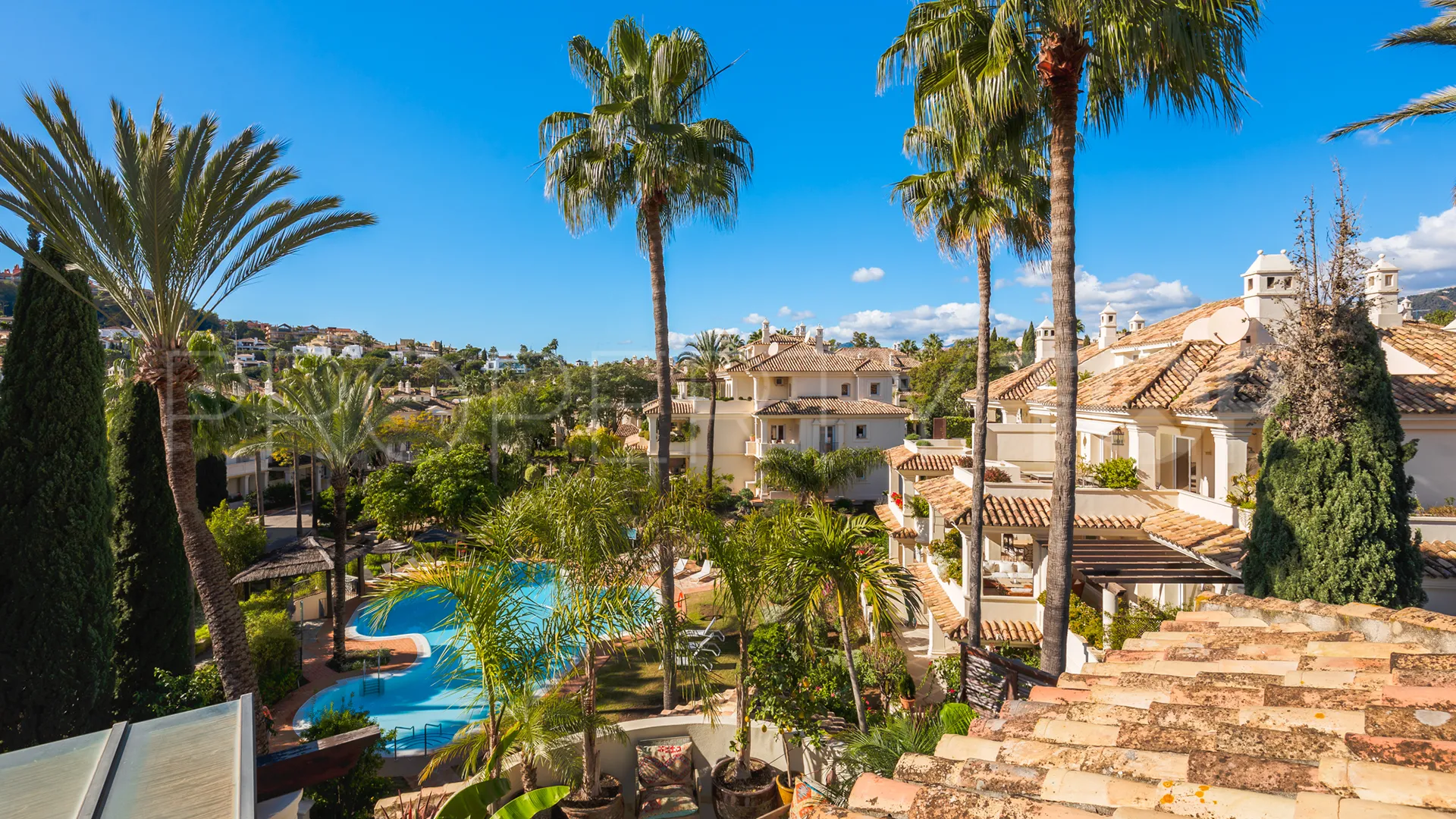 3 bedrooms duplex penthouse in Las Alamandas for sale