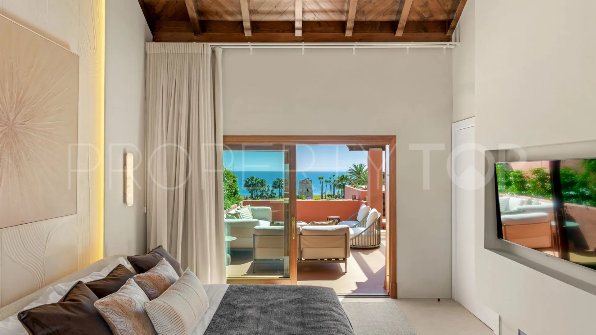 For sale duplex penthouse with 3 bedrooms in Torre Bermeja