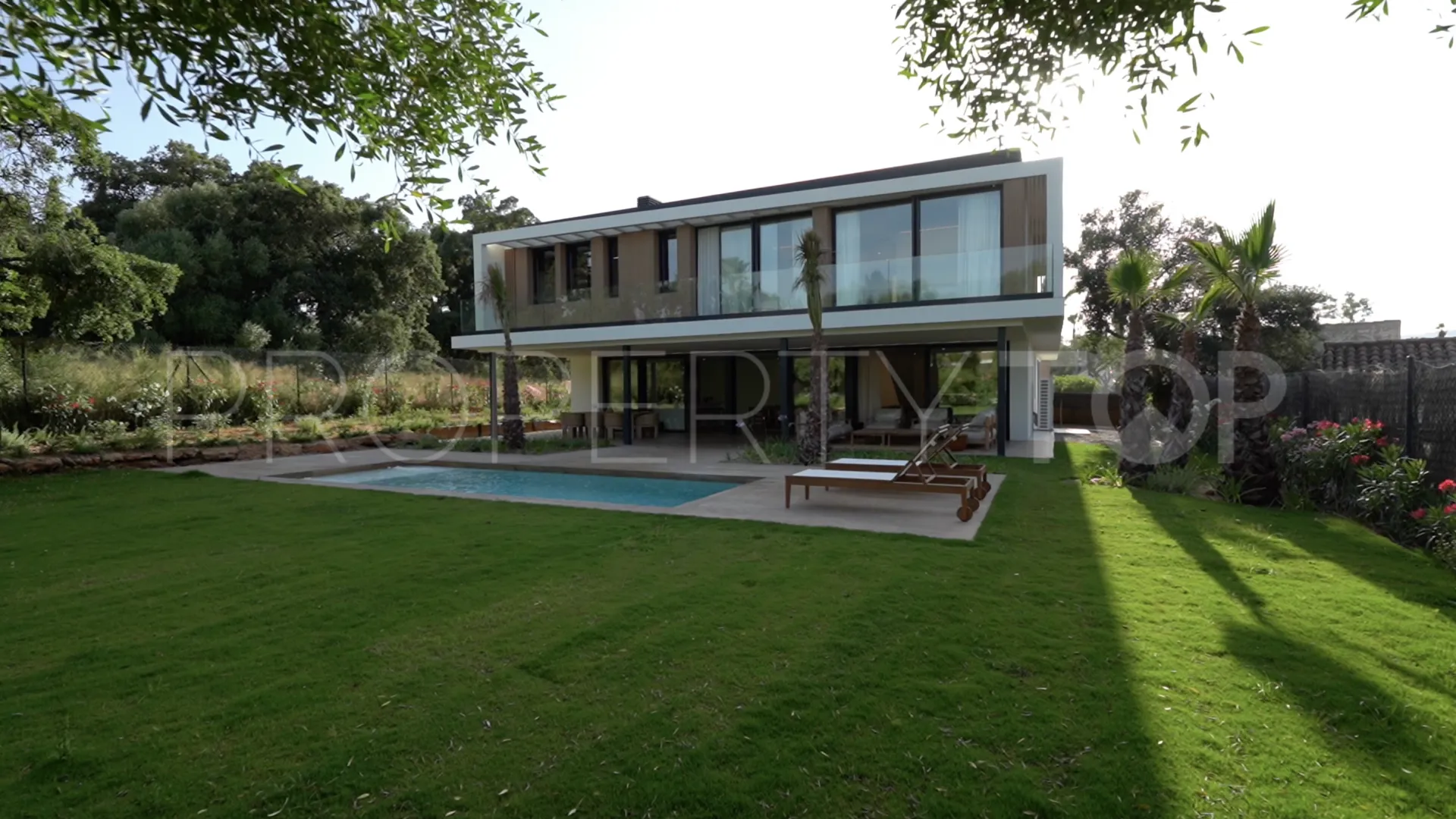 Sotogrande Costa, villa de 5 dormitorios en venta