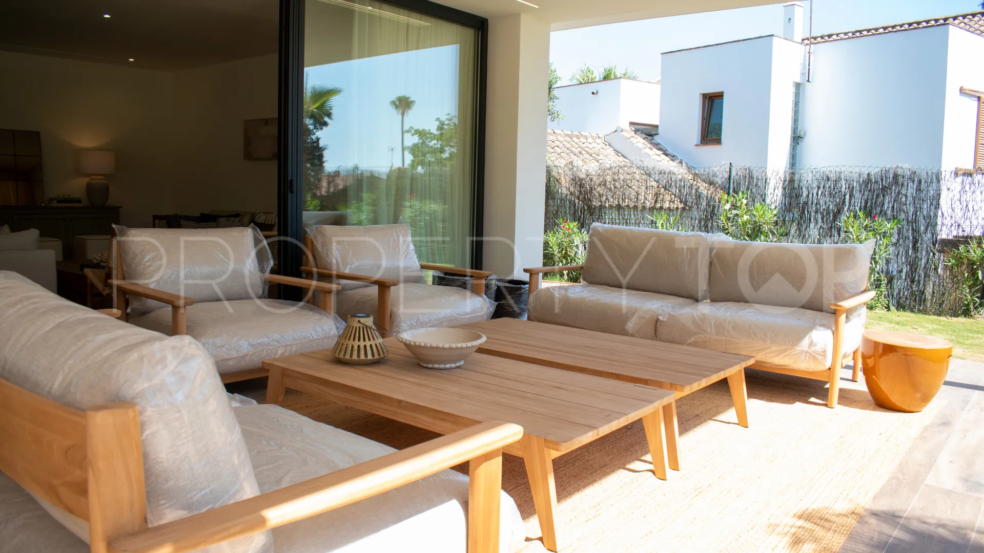 Sotogrande Costa, villa de 5 dormitorios en venta