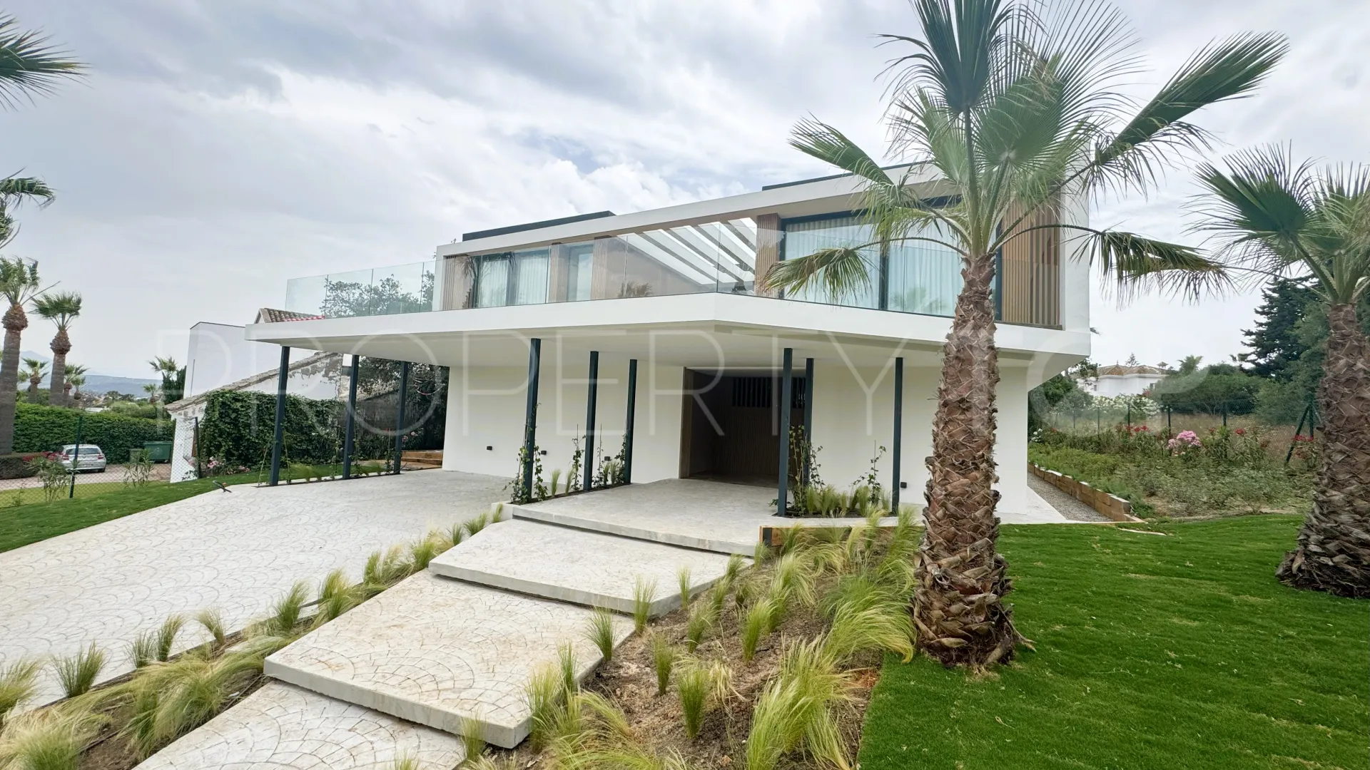 Sotogrande Costa, villa de 5 dormitorios en venta