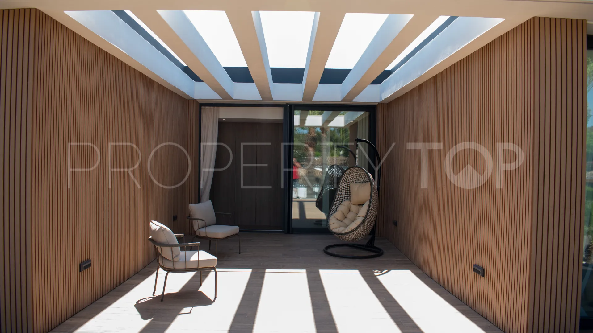 Sotogrande Costa, villa de 5 dormitorios en venta