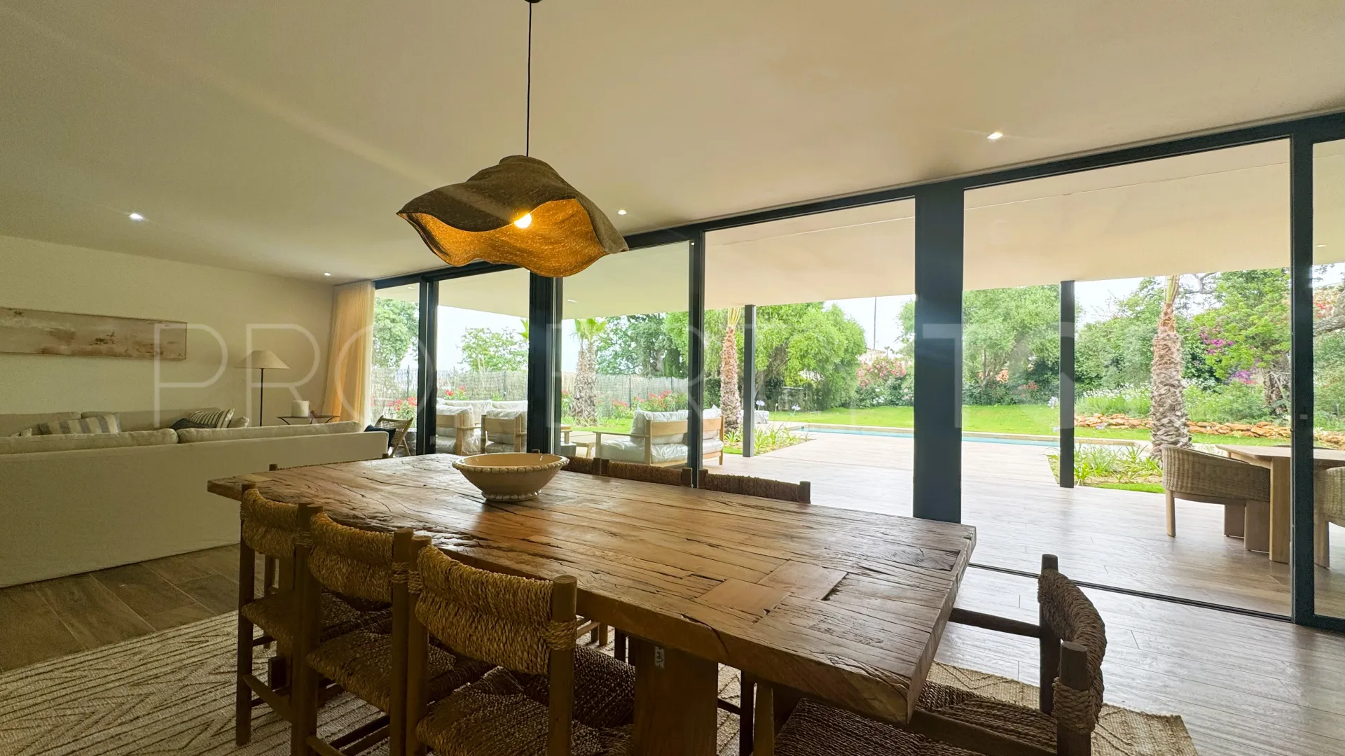 Sotogrande Costa, villa de 5 dormitorios en venta