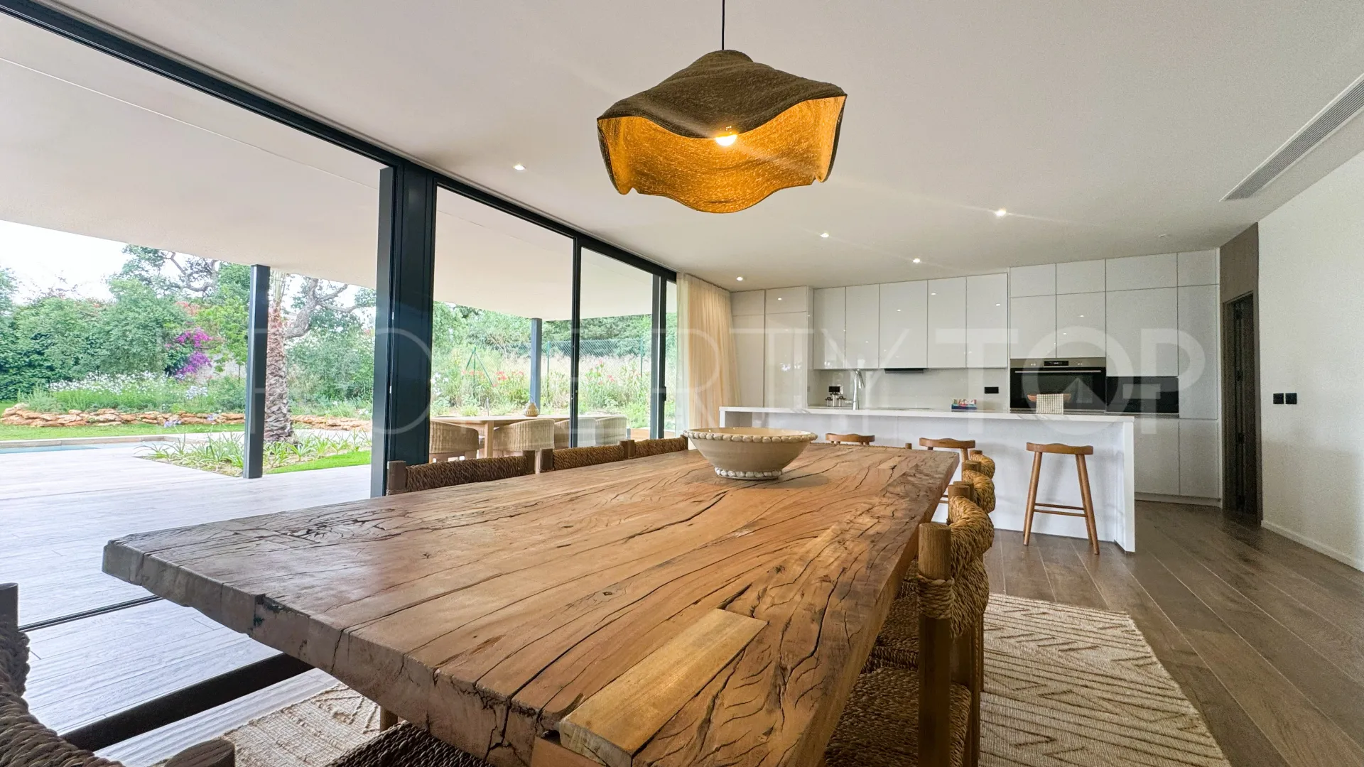 Sotogrande Costa, villa de 5 dormitorios en venta