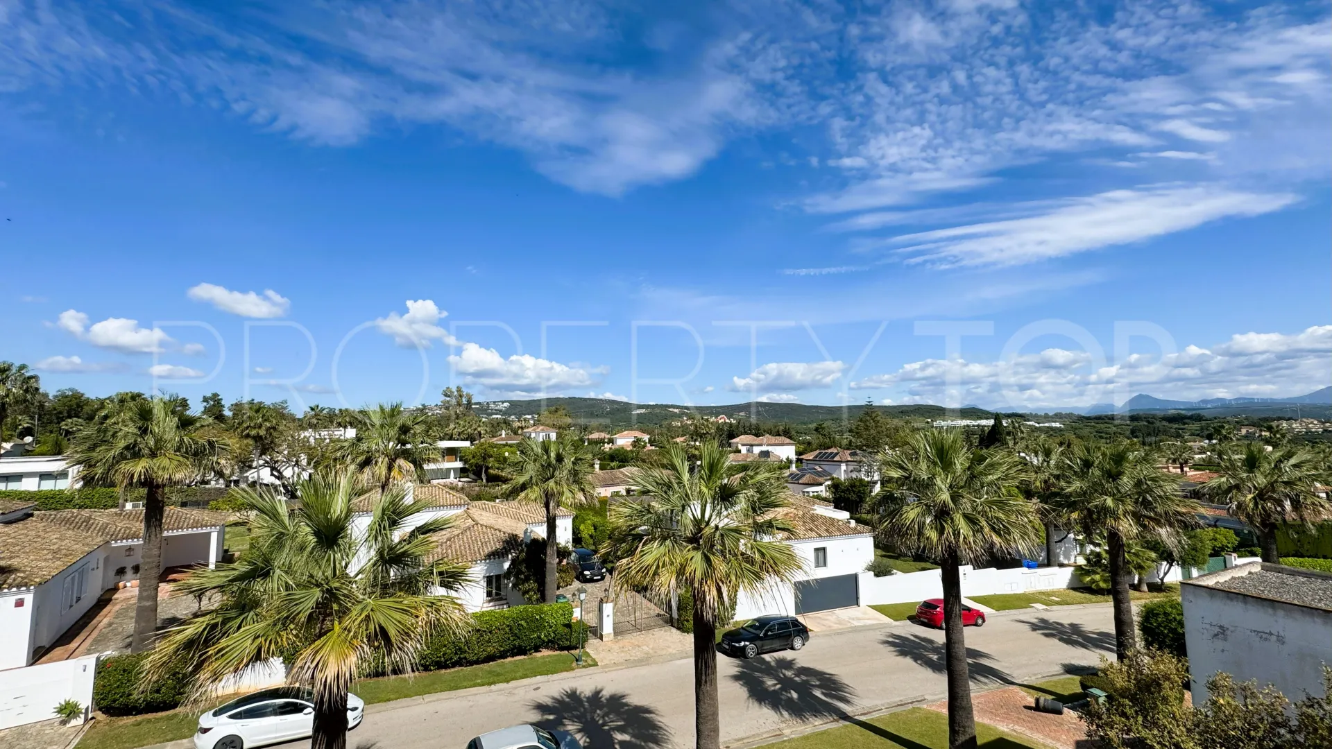 Sotogrande Costa, villa de 5 dormitorios en venta