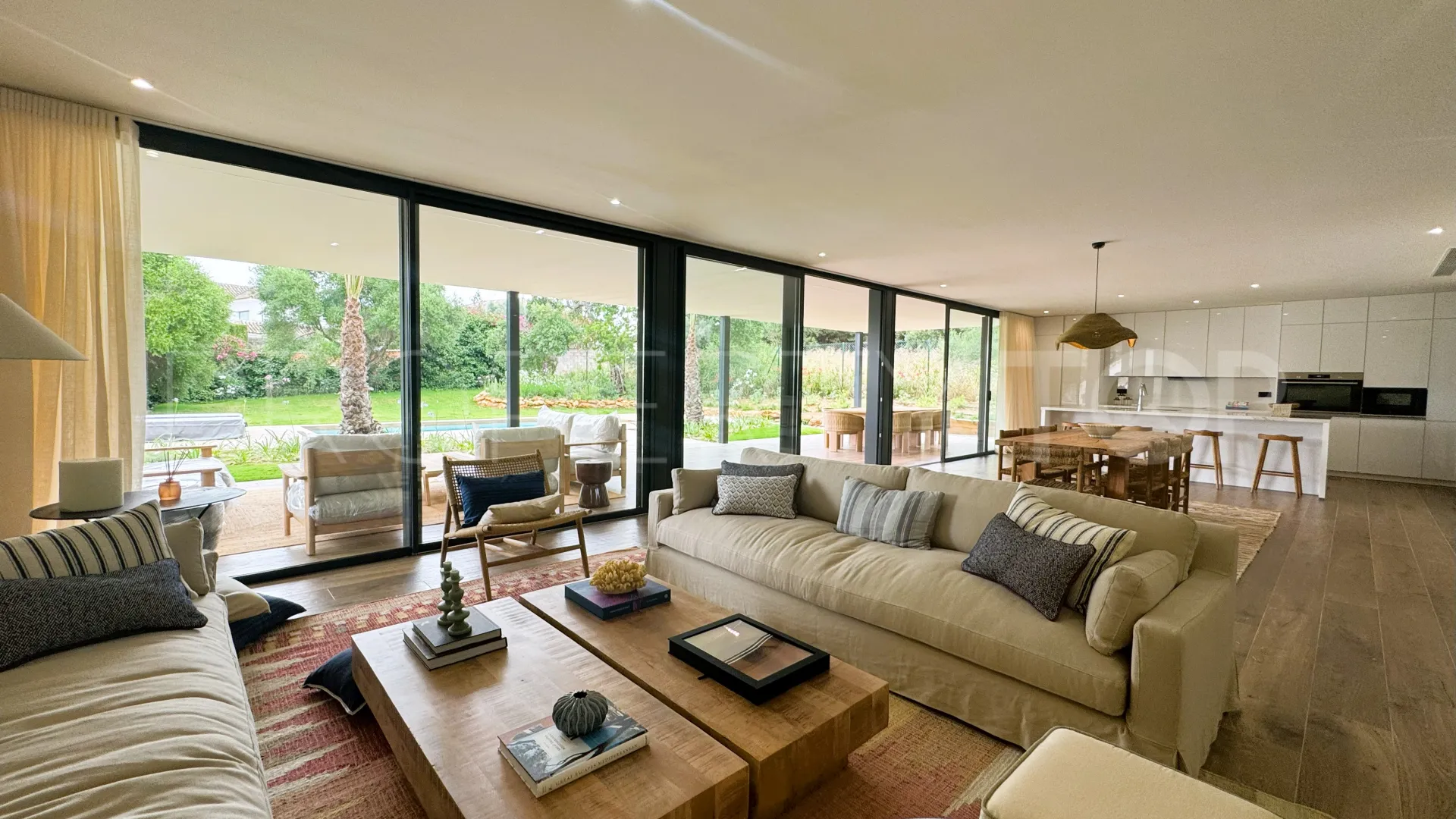 Sotogrande Costa, villa de 5 dormitorios en venta