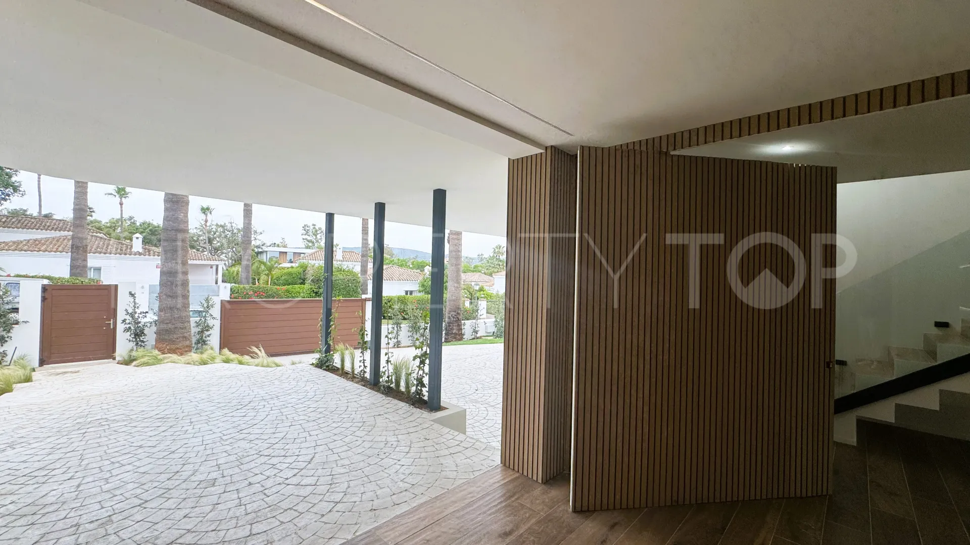 Sotogrande Costa, villa de 5 dormitorios en venta