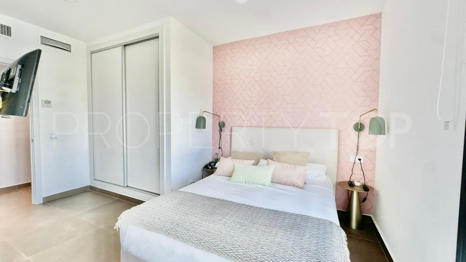 3 bedrooms apartment for sale in Marbella - Puerto Banus