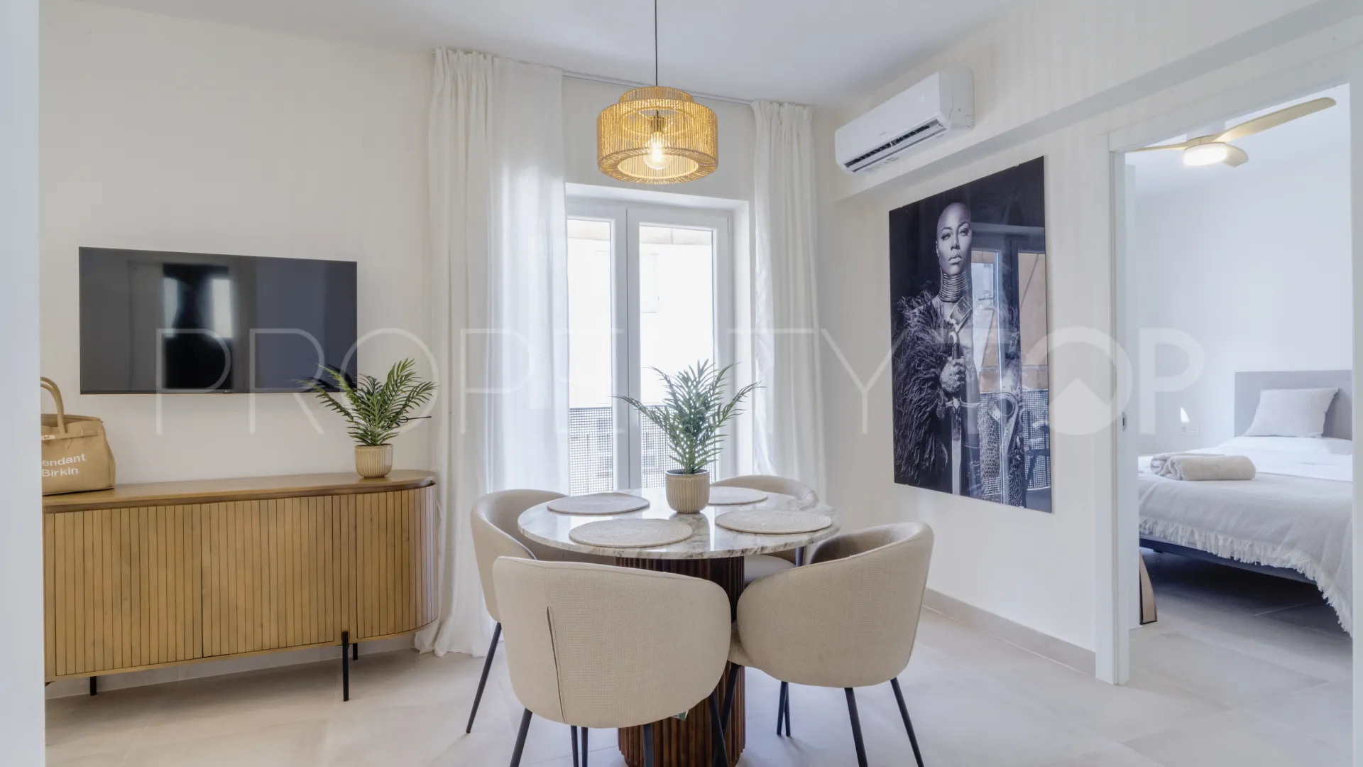 Apartment for sale in Estepona Puerto