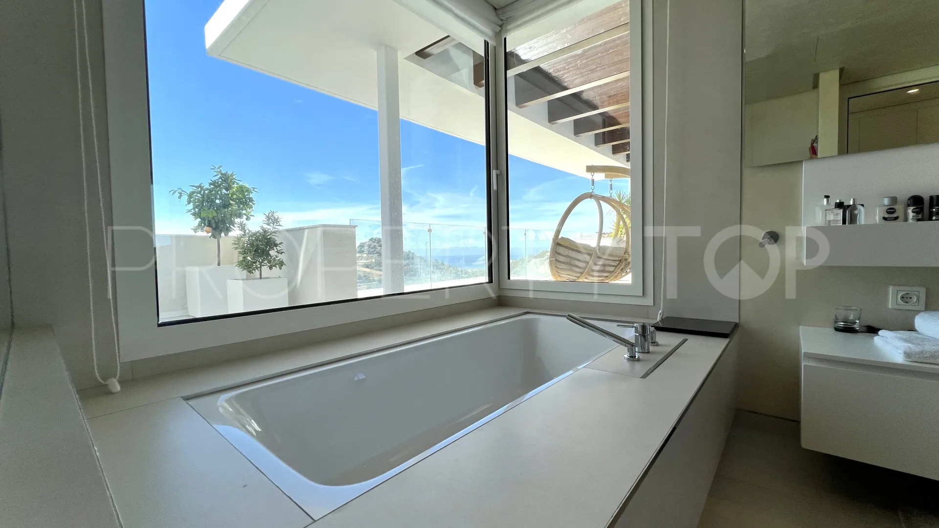 Palo Alto penthouse for sale