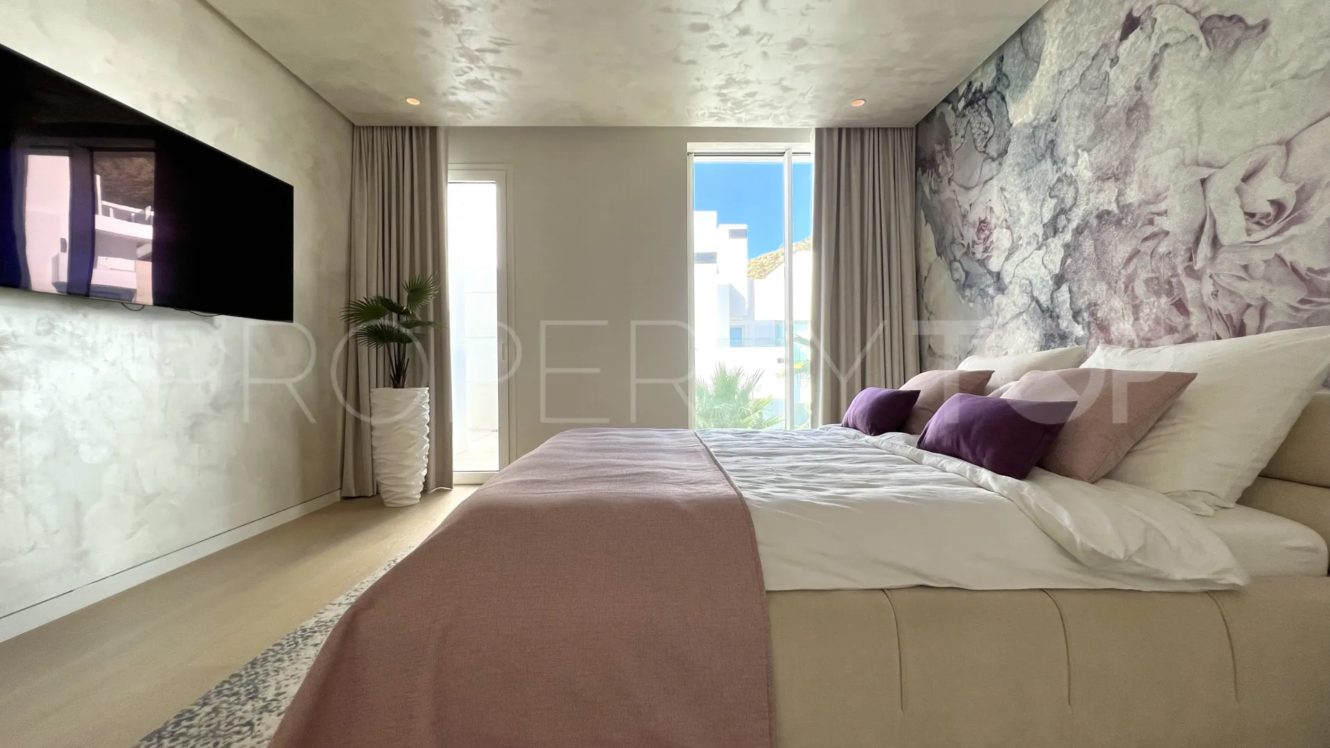 Palo Alto penthouse for sale