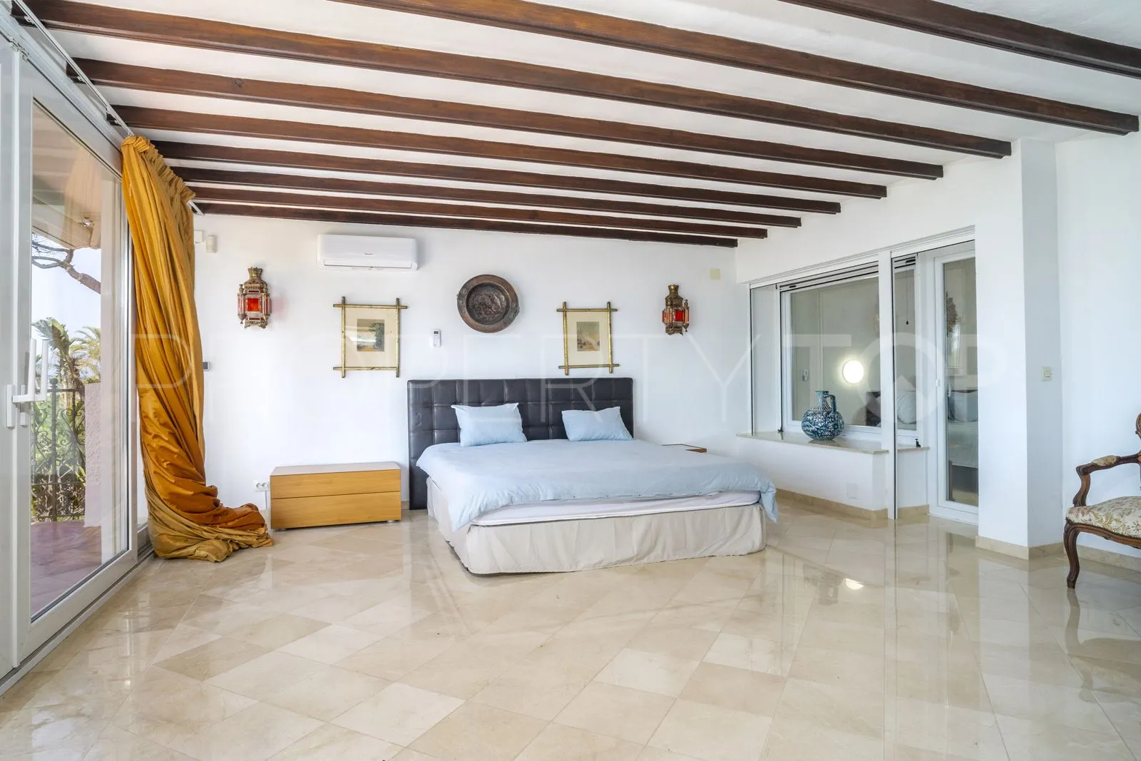 Bahia de Marbella, casa a la venta con 5 dormitorios