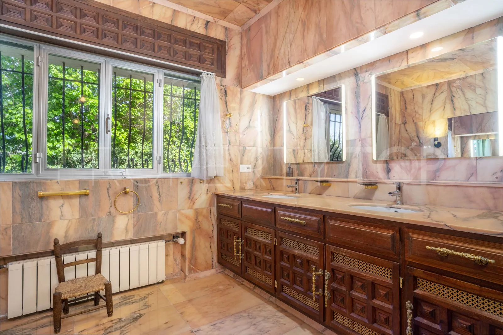 Bahia de Marbella, casa a la venta con 5 dormitorios