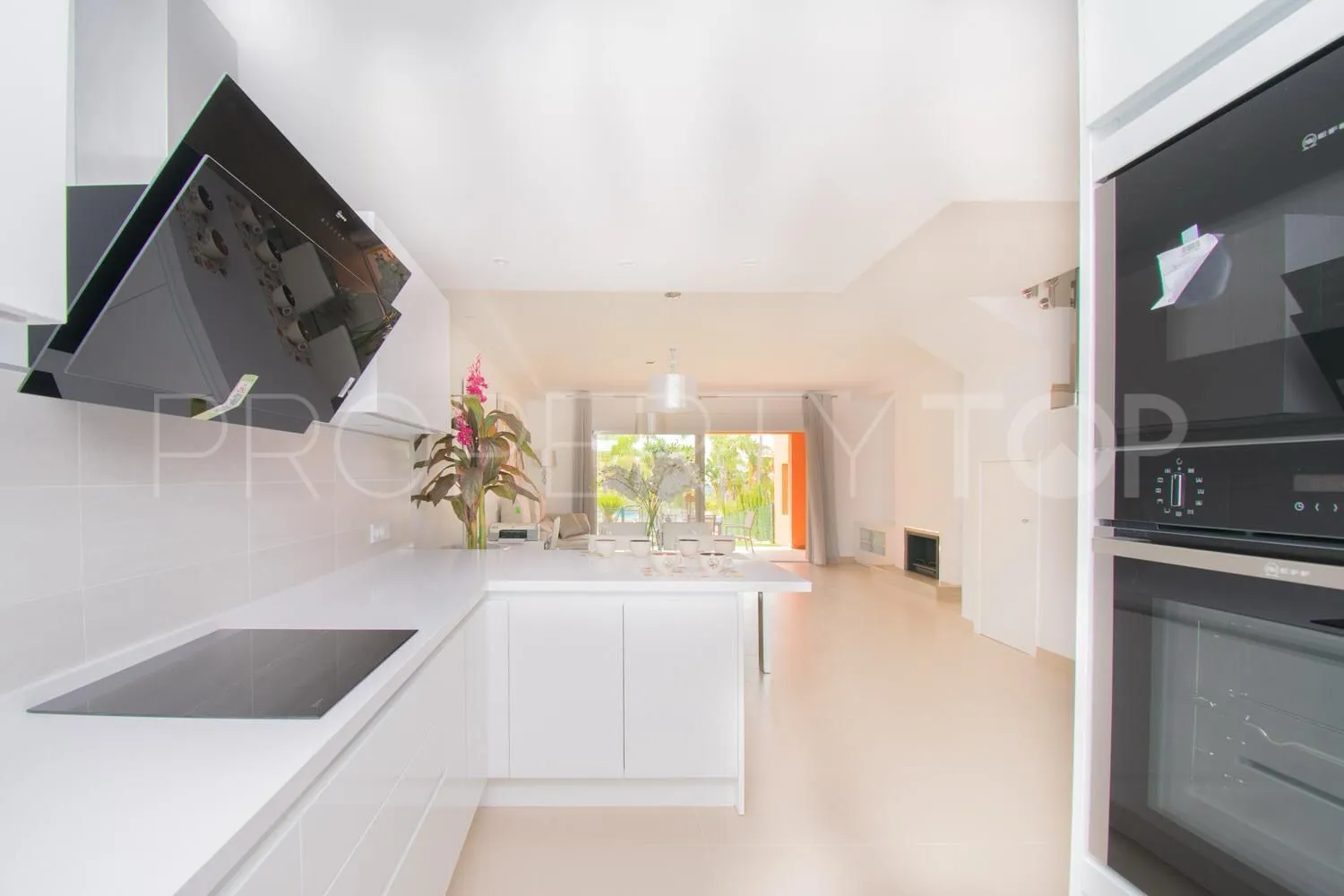 Buy Paraíso Bellevue town house with 3 bedrooms