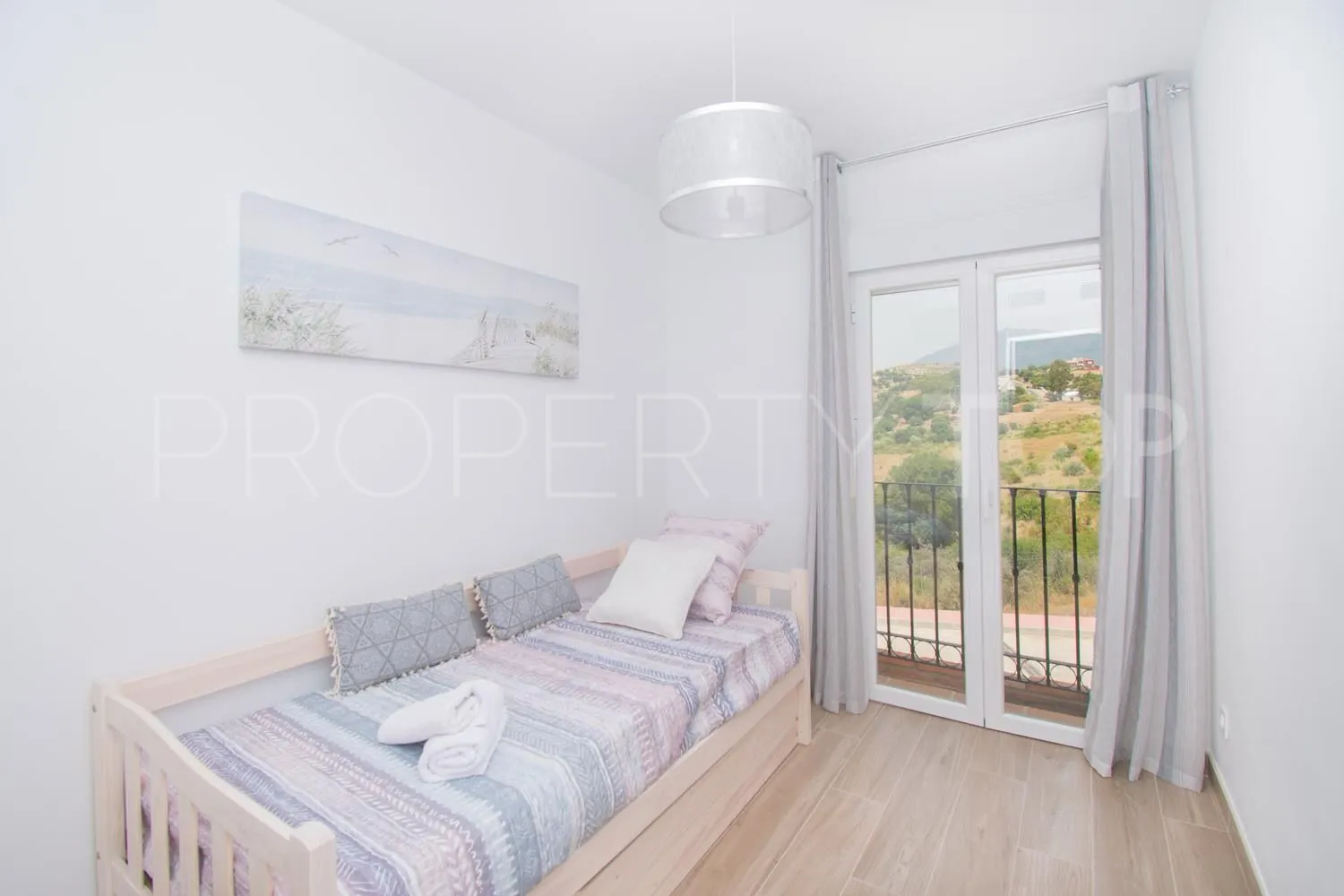 Buy Paraíso Bellevue town house with 3 bedrooms