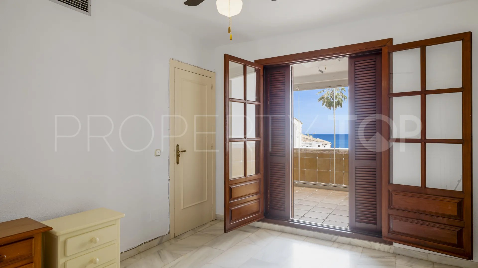 2 bedrooms town house in Bahia Azul for sale