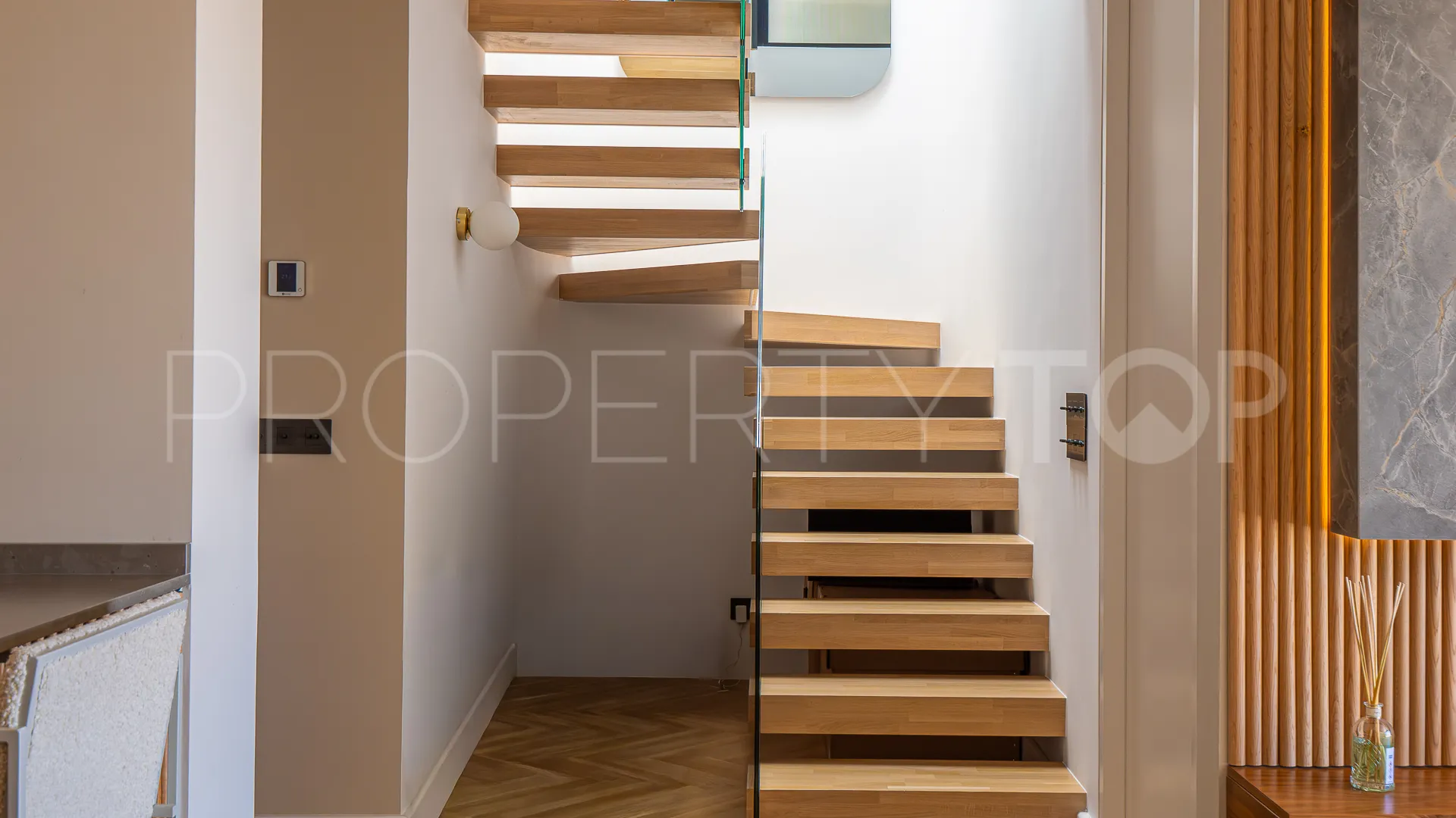 Comprar atico duplex de 3 dormitorios en Monte Halcones