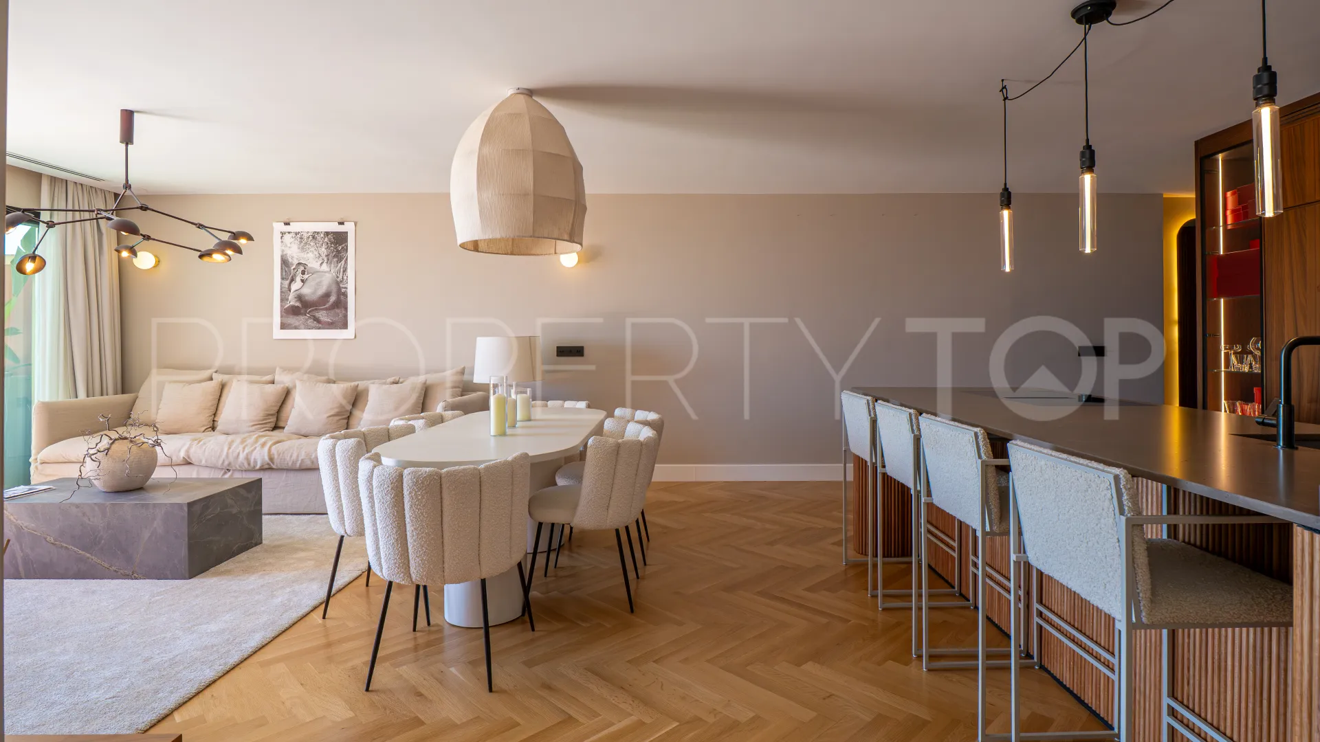 Duplex penthouse for sale in Benahavis