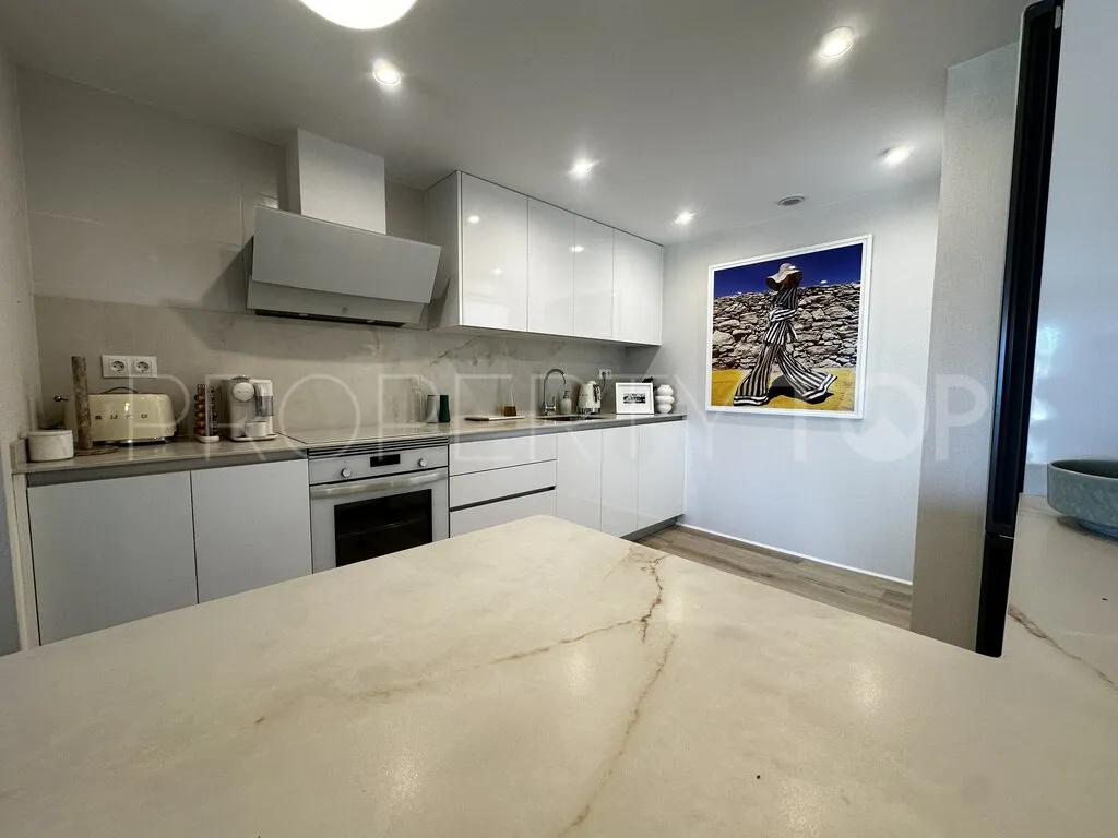 For sale apartment in Albatross Hill