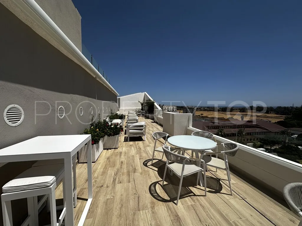 For sale apartment in Albatross Hill