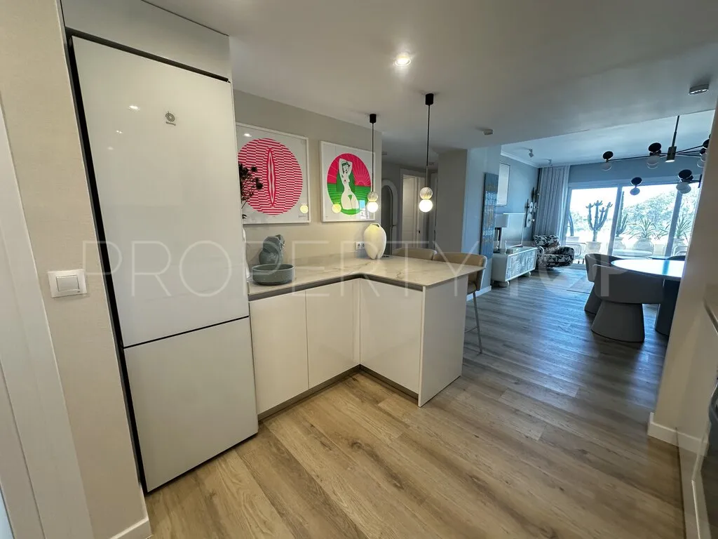 For sale apartment in Albatross Hill