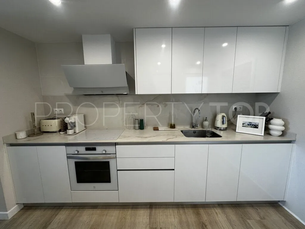 For sale apartment in Albatross Hill