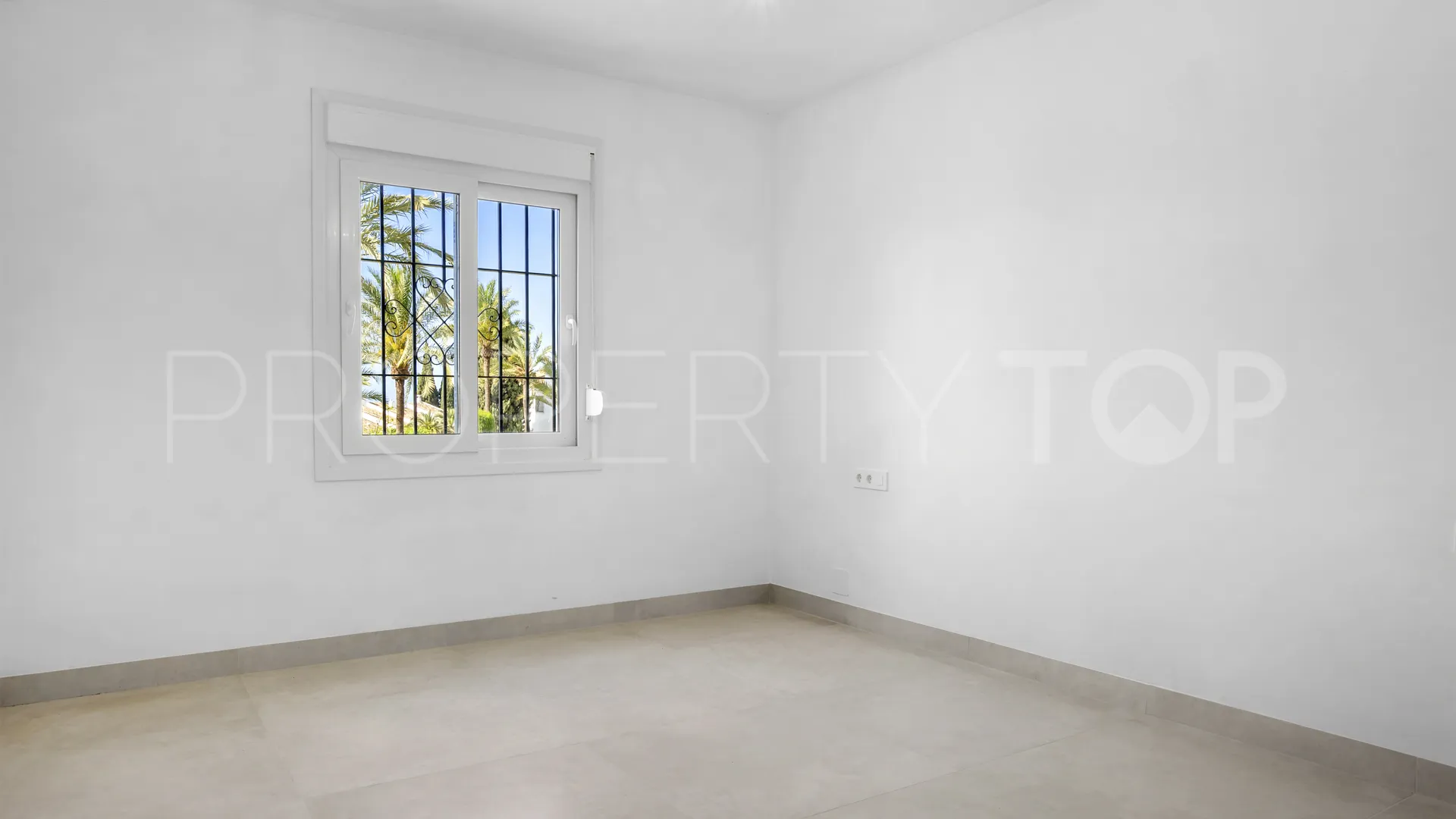 For sale Malambo ground floor apartment with 3 bedrooms