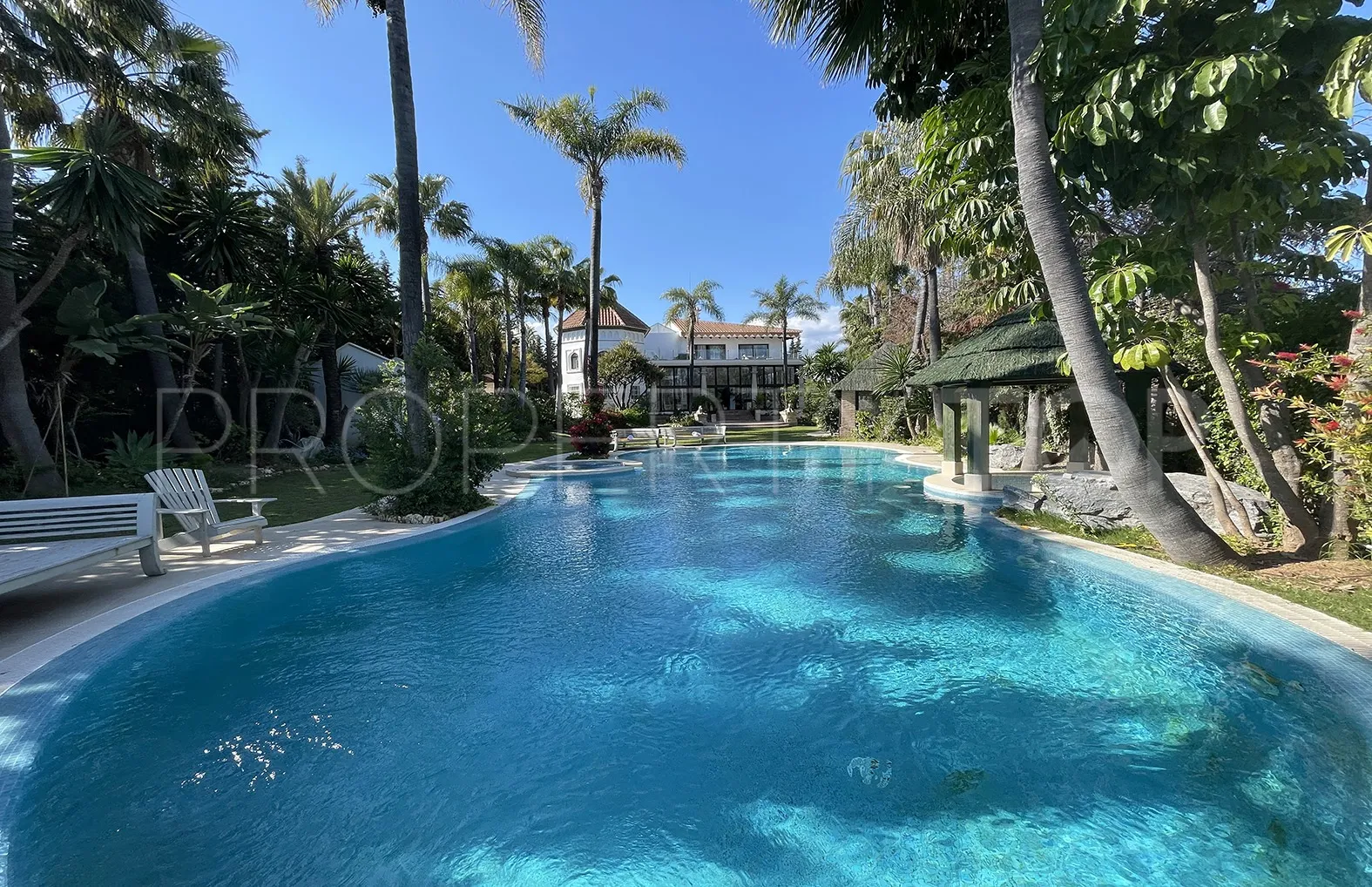 Atalaya de Rio Verde villa for sale