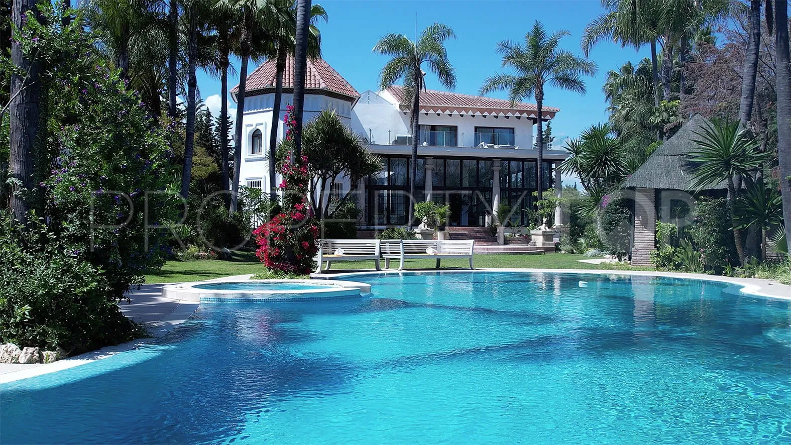 Atalaya de Rio Verde villa for sale