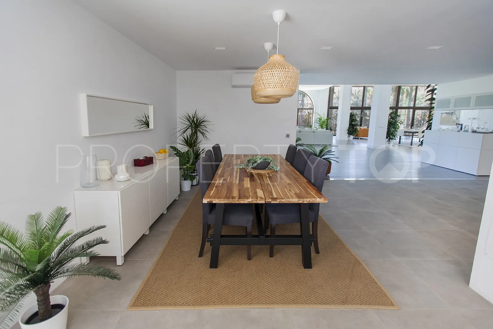 Atalaya de Rio Verde villa for sale