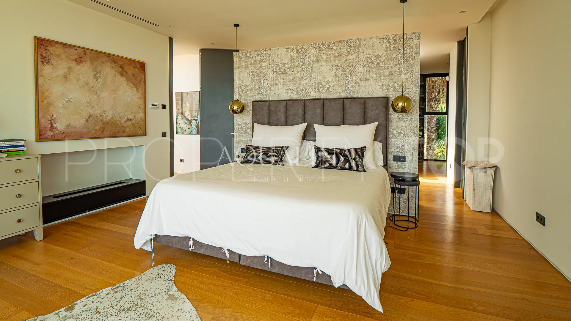 Villa for sale in Las Lomas del Marbella Club