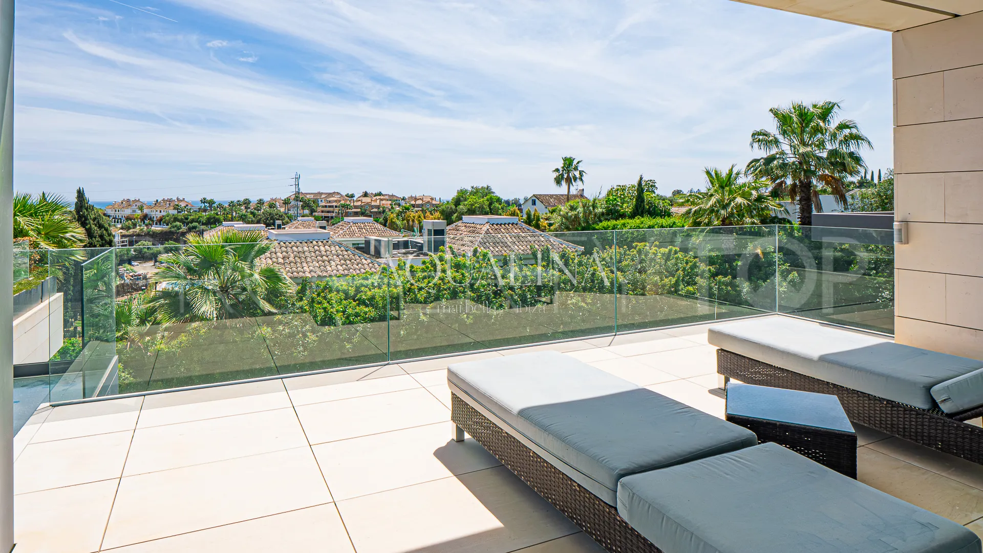 Villa for sale in Las Lomas del Marbella Club