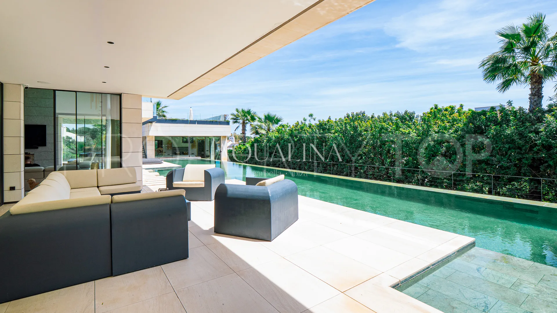 Villa for sale in Las Lomas del Marbella Club