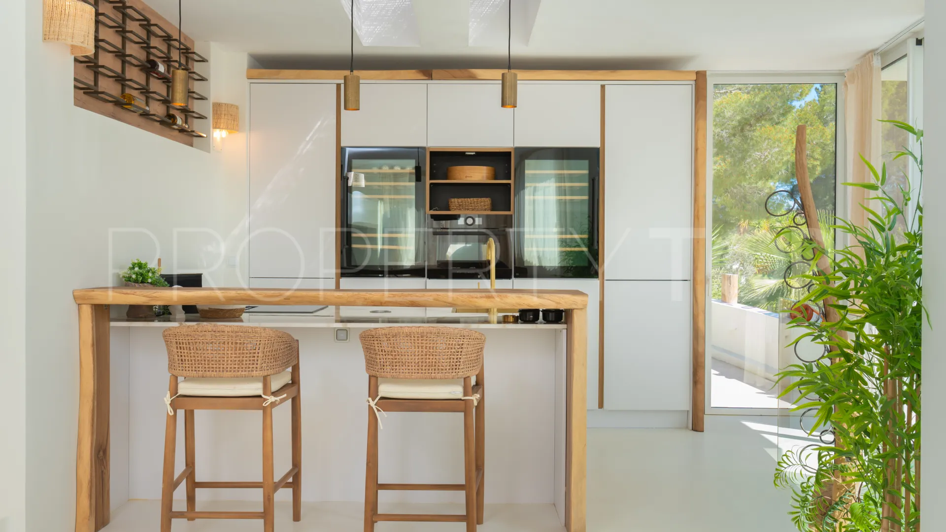 Villa for sale in San José with 4 bedrooms